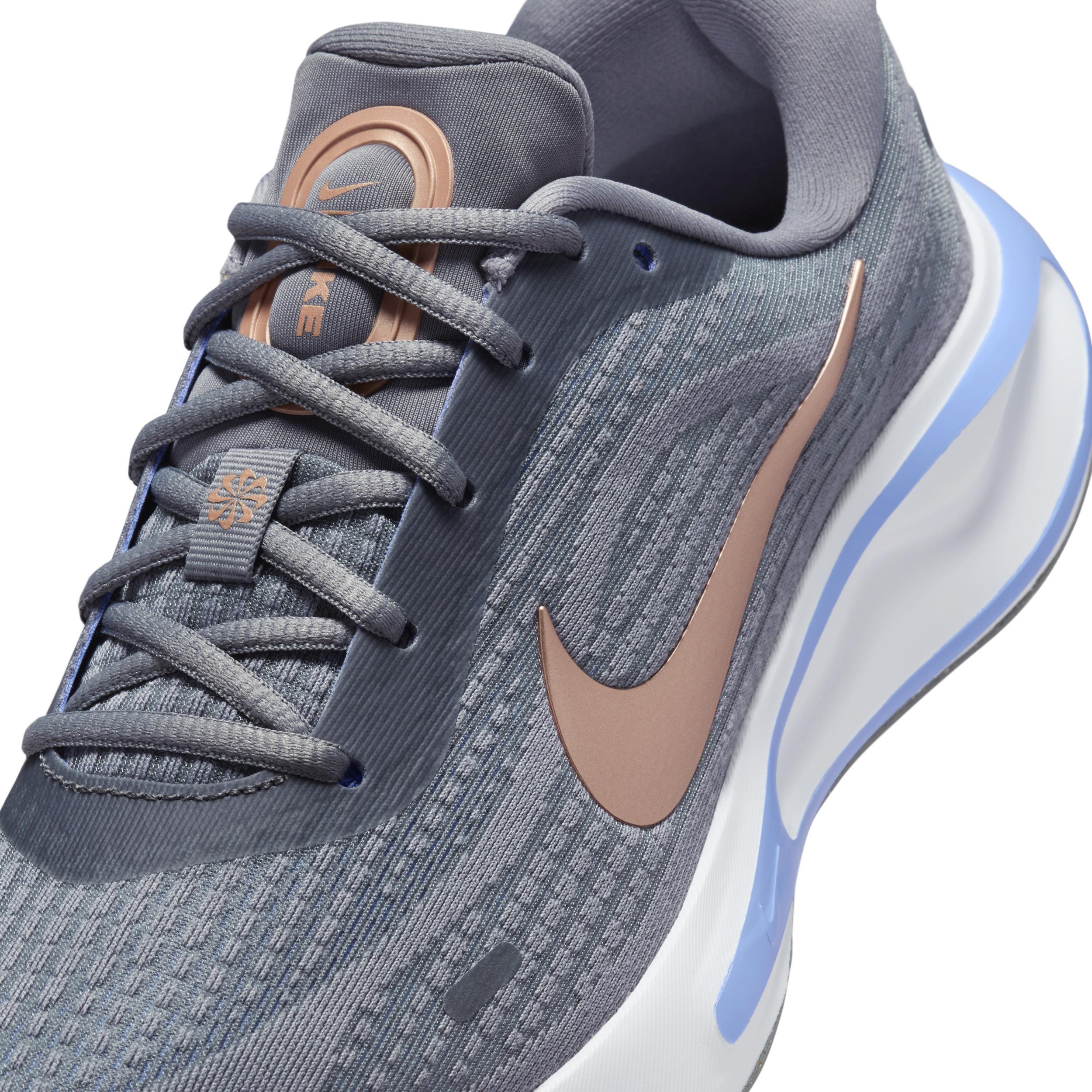 Nike Women's Journey Run Road Running Shoes Product Image