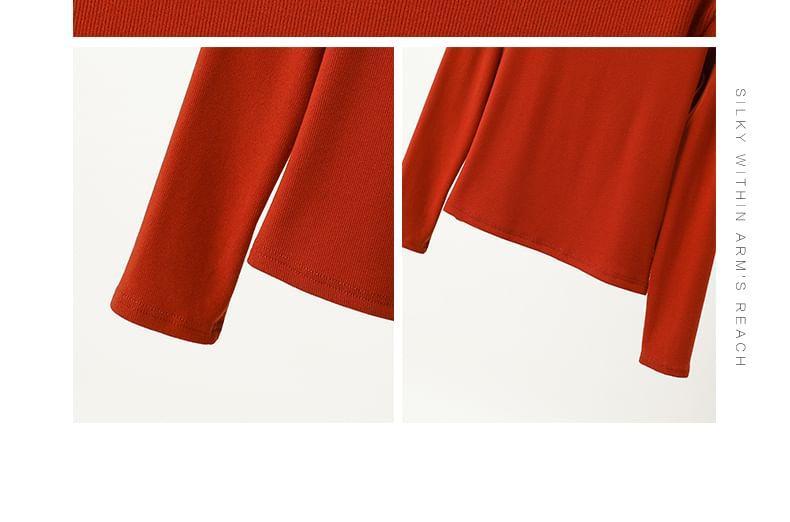 Long-Sleeve Mock Neck Plain Tee Product Image