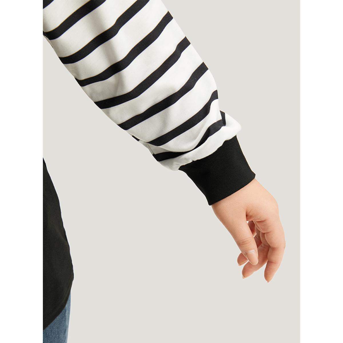 Plus Size Star Leopard Print Striped Patchwork Crew Neck Sweatshirt Women Black Casual Elastic cuffs Dailywear Sweatshirts BloomChic 14-16/1X Product Image