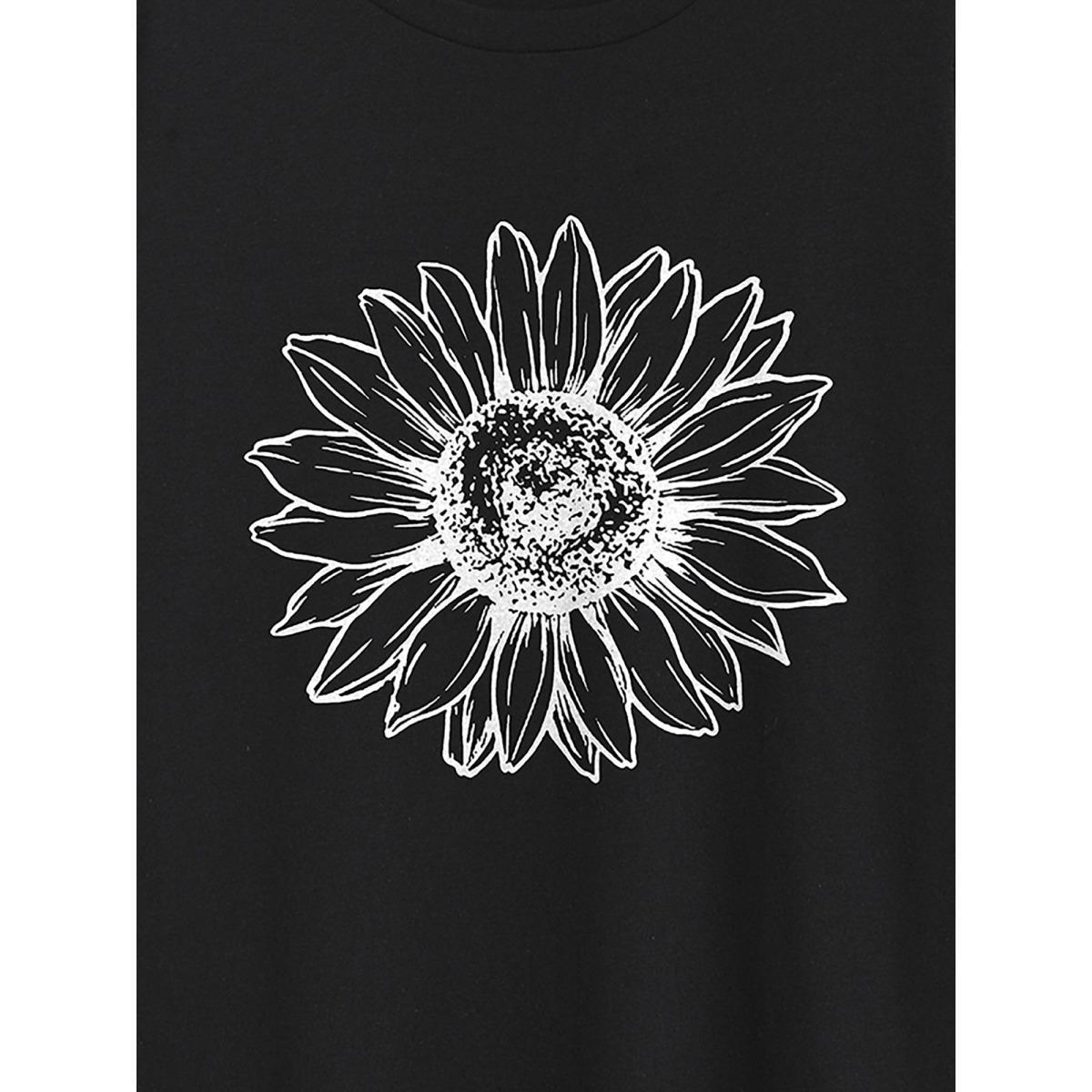 Plus Size Sunkissed Sunflower Round Neck T-Shirt Pureblack Women Non Natural Flowers Round Neck Everyday-Casual T-shirts BloomChic 14-16/1X Product Image