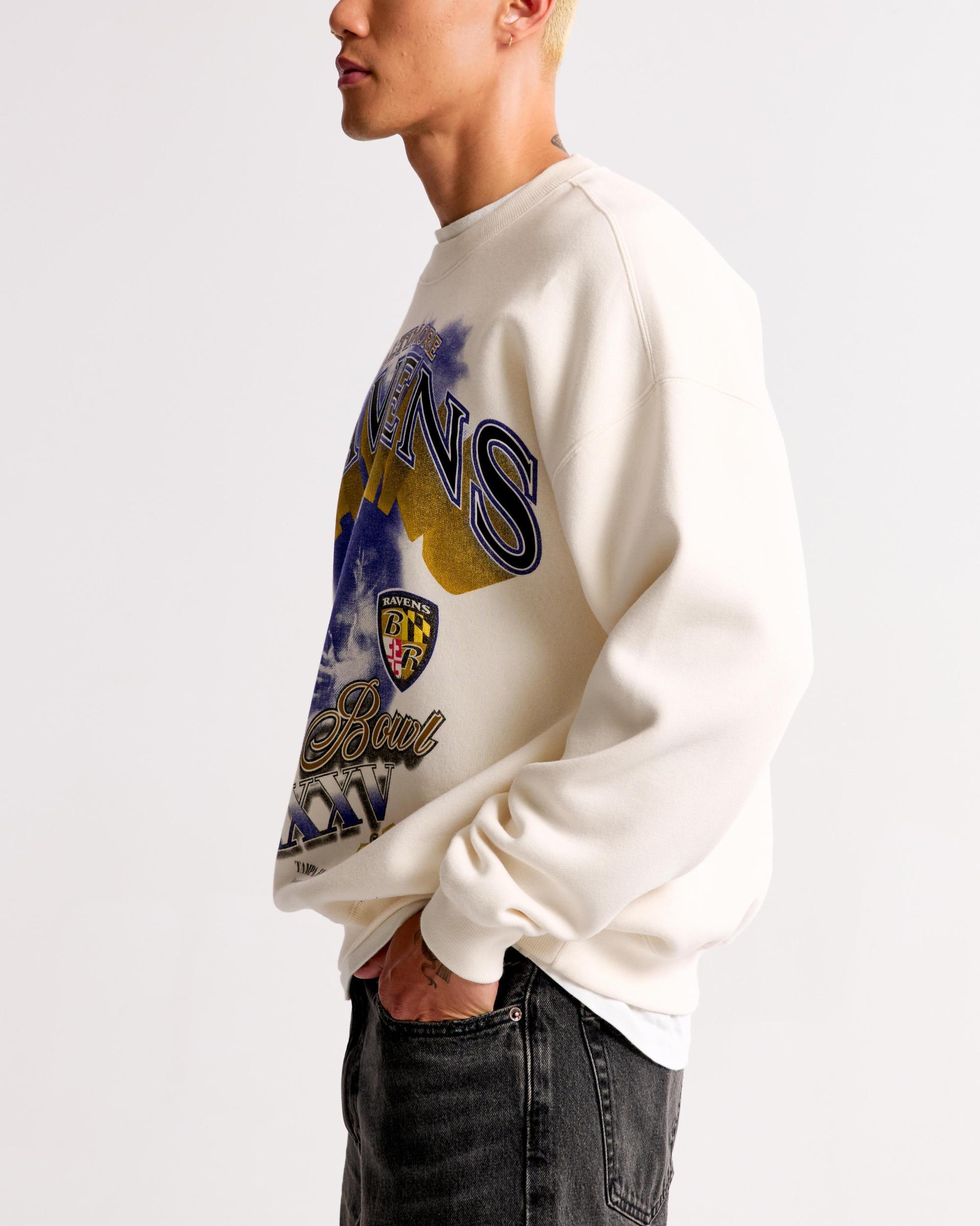Minnesota Vikings Graphic Crew Sweatshirt Product Image
