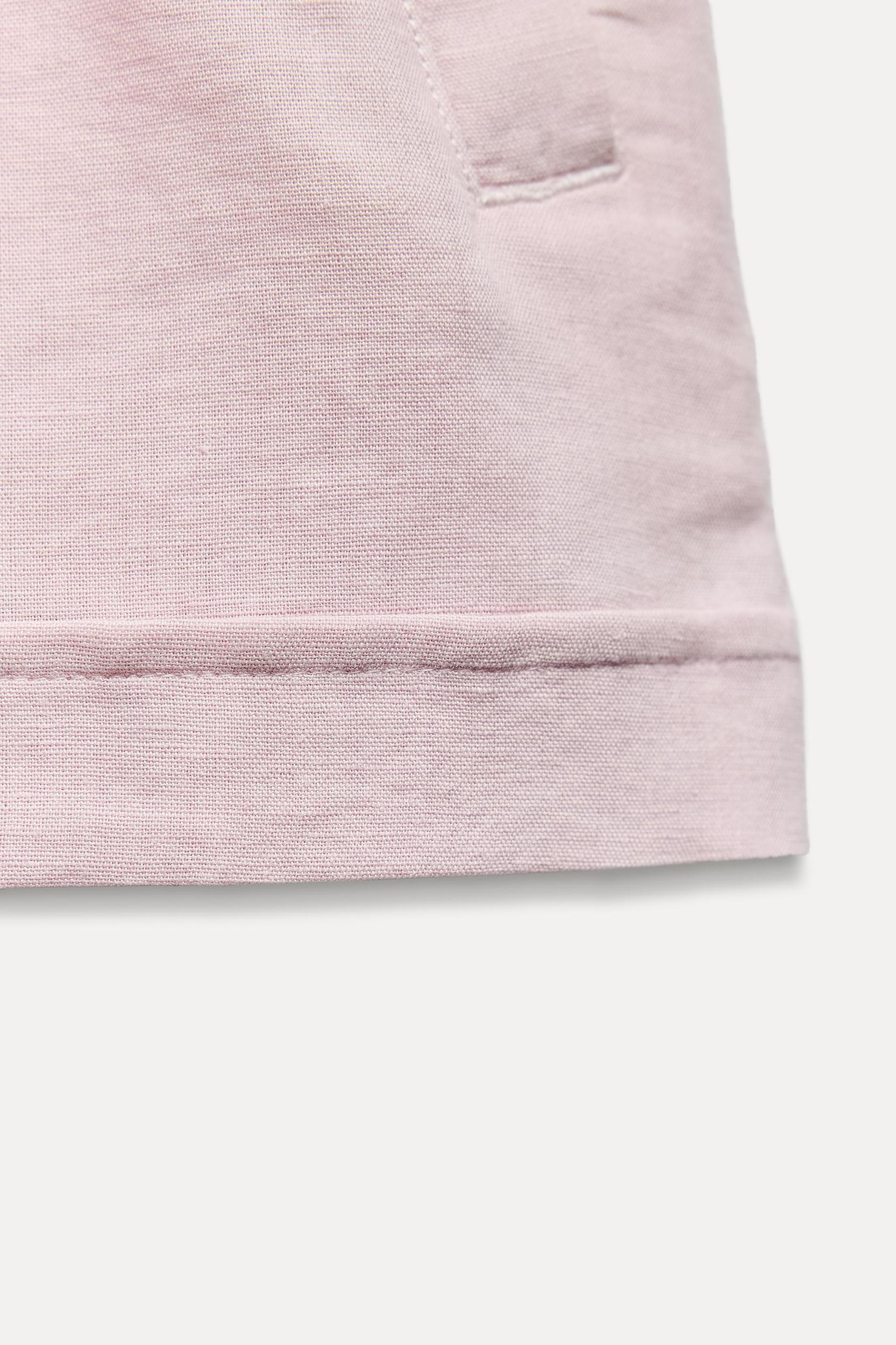 MID RISE LINEN BLEND SHORTS Product Image