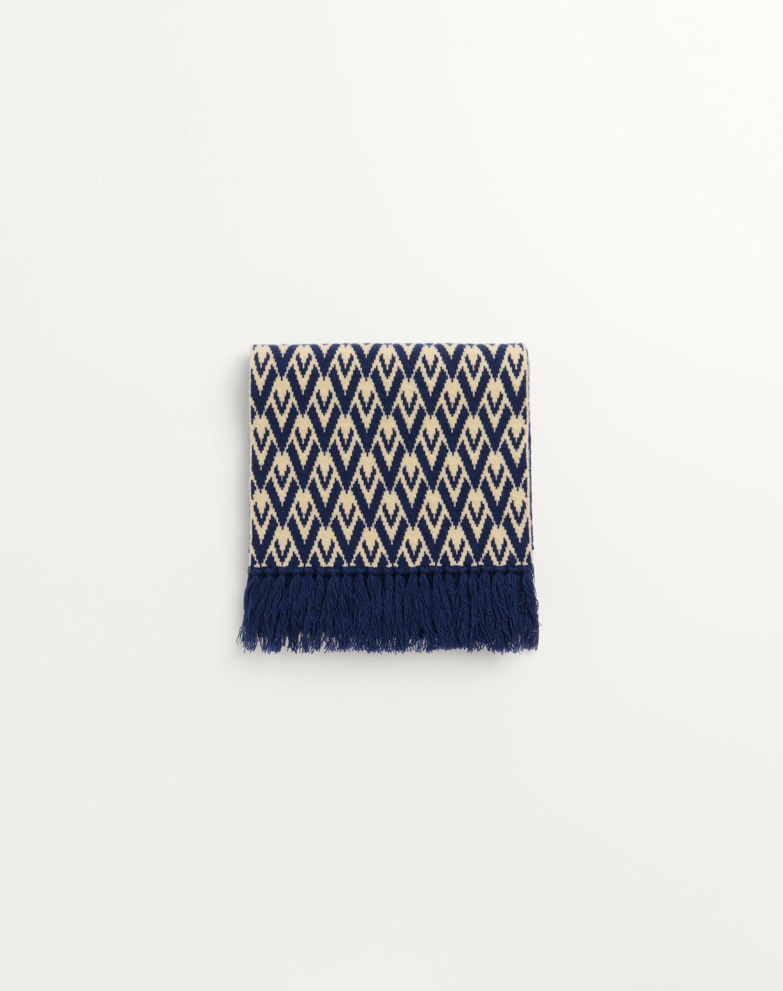 Toute La V Knitted Wool Scarf Product Image