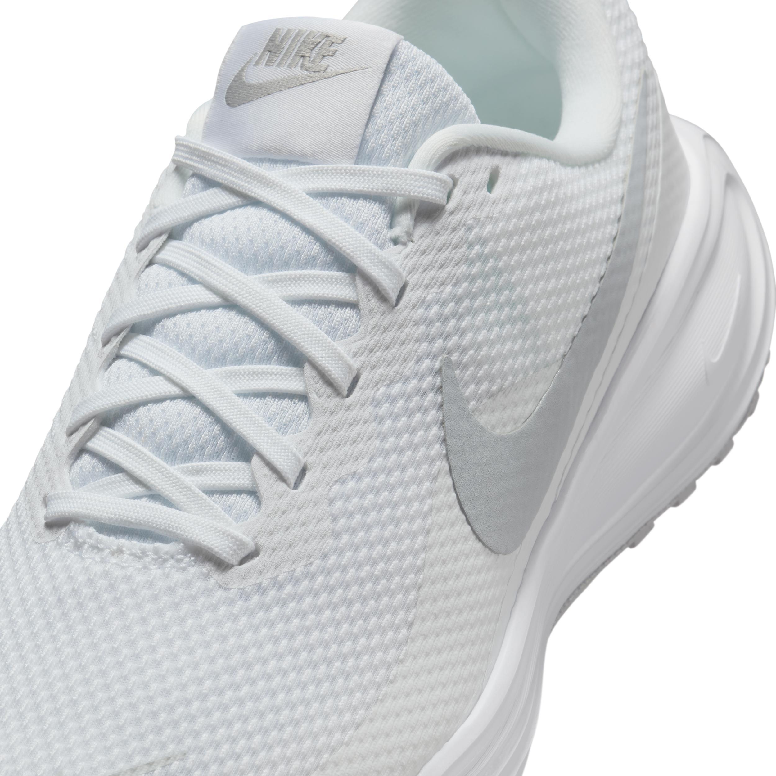 Nike Women's Revolution 8 Road Running Shoes (Extra Wide) Product Image