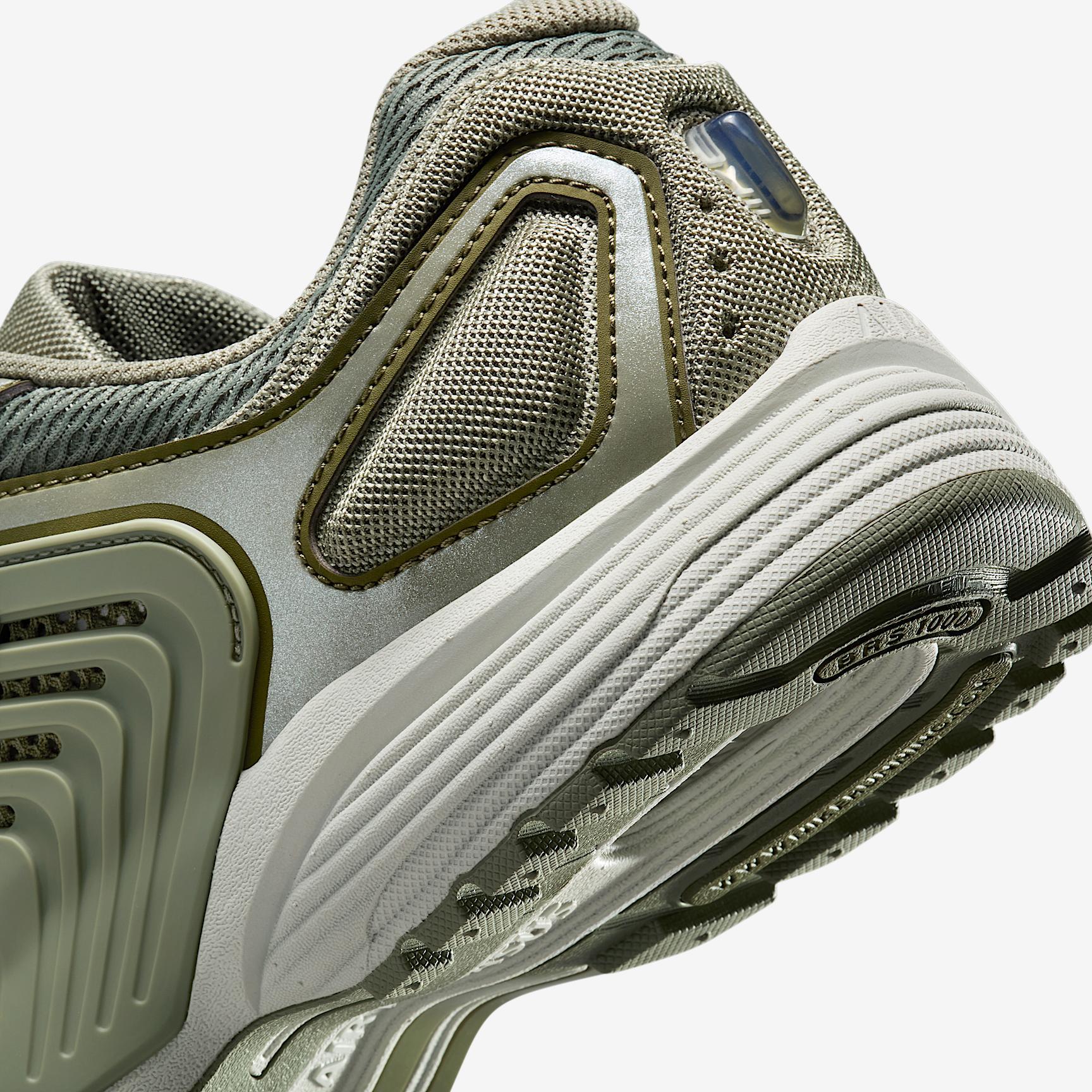 Nike Men's Air Pegasus Wave Shoes Product Image