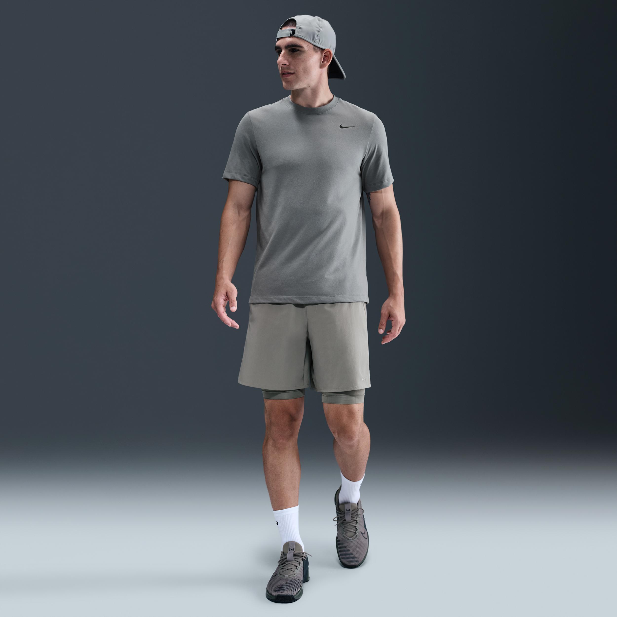 Nike Men's Dri-FIT Fitness T-Shirt Product Image