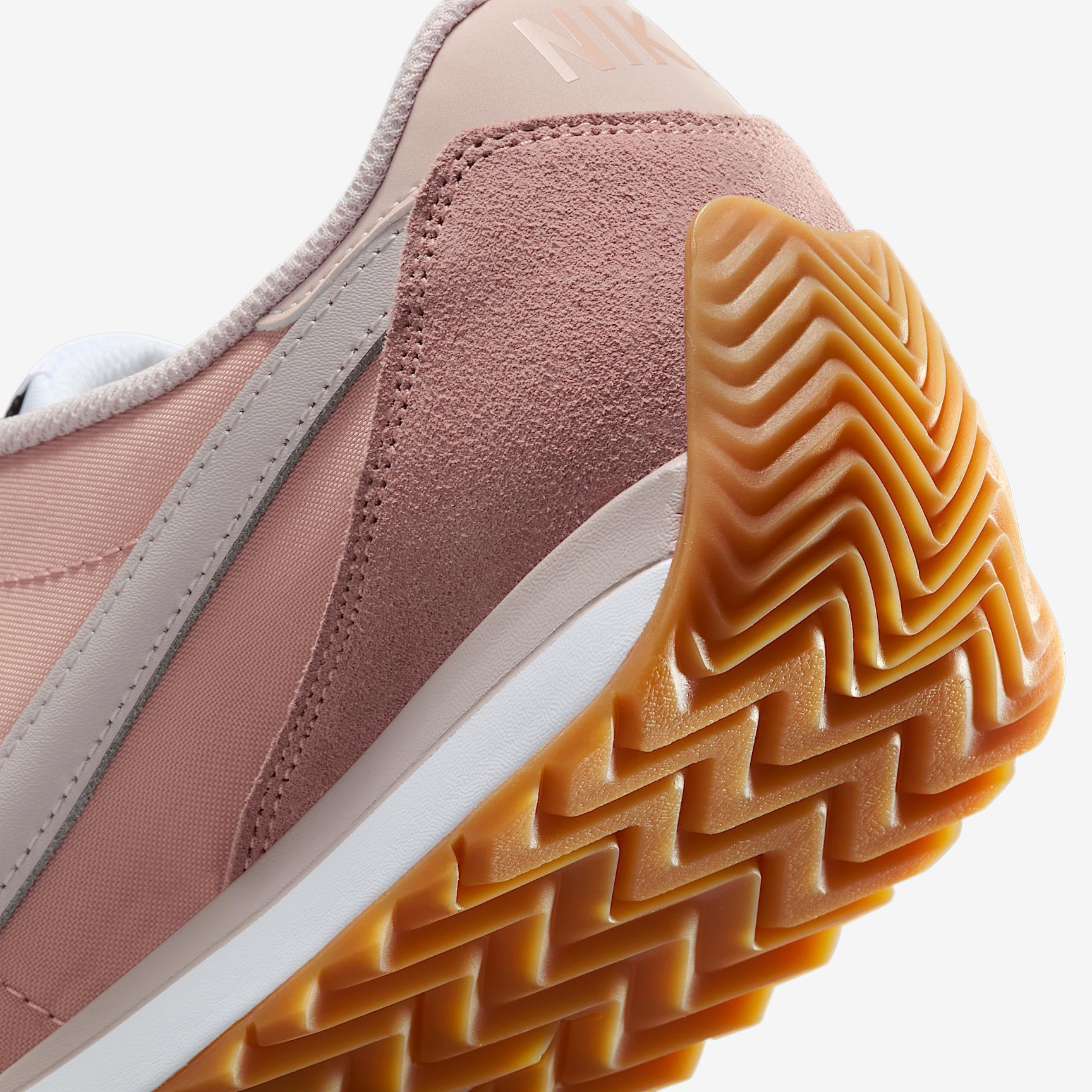 Nike Women's Pacific Shoes Product Image