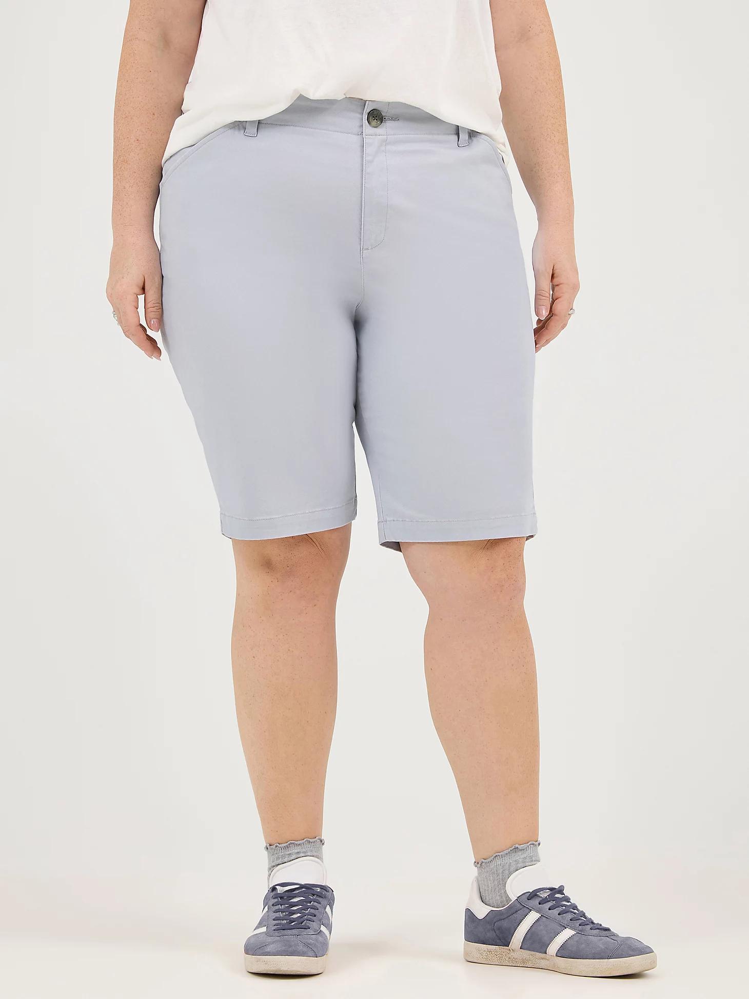 Women’s Regular Fit Chino Bermuda Shorts (Plus) | Lee® Product Image