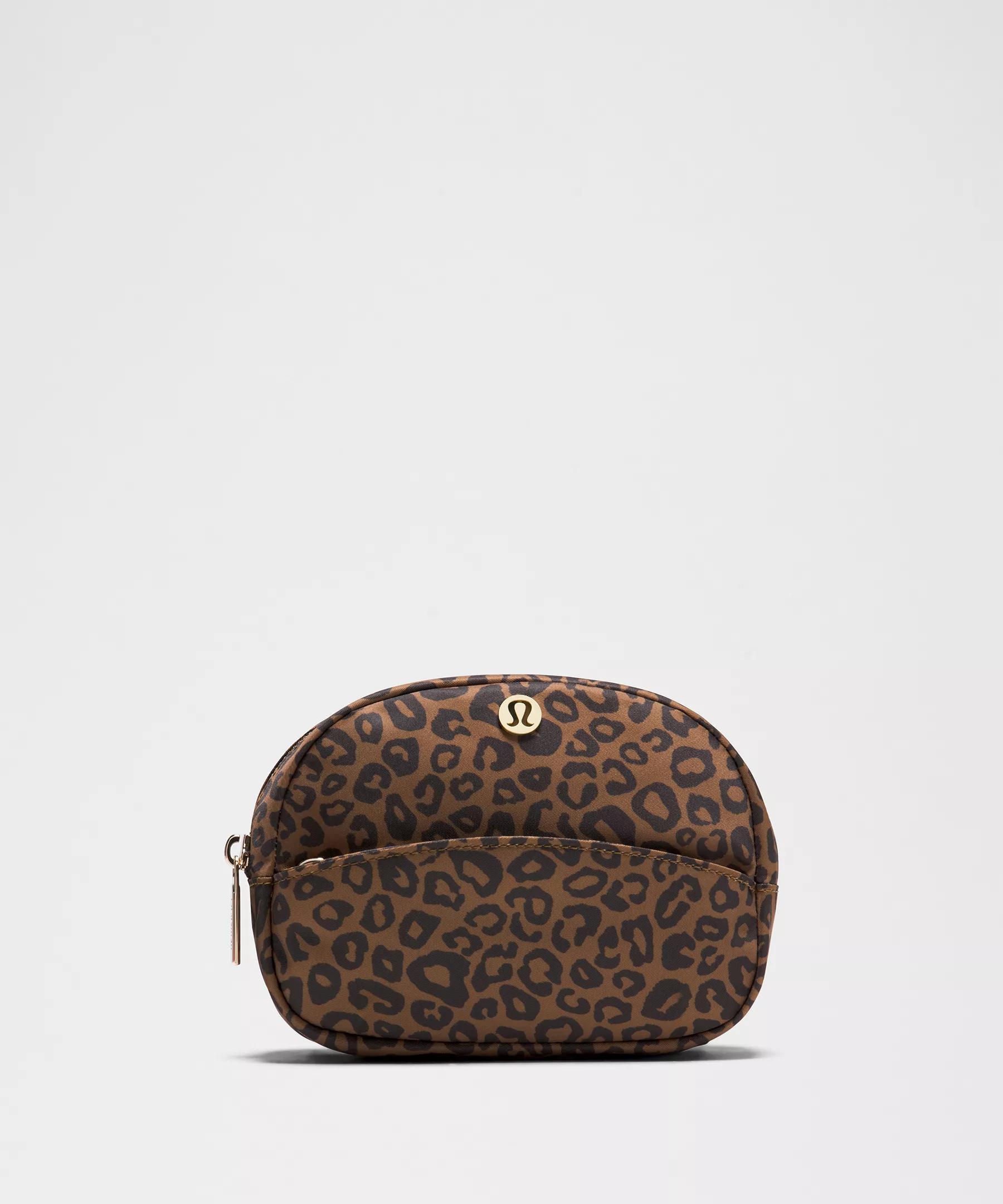 City Essentials Pouch *Mini 2L Product Image