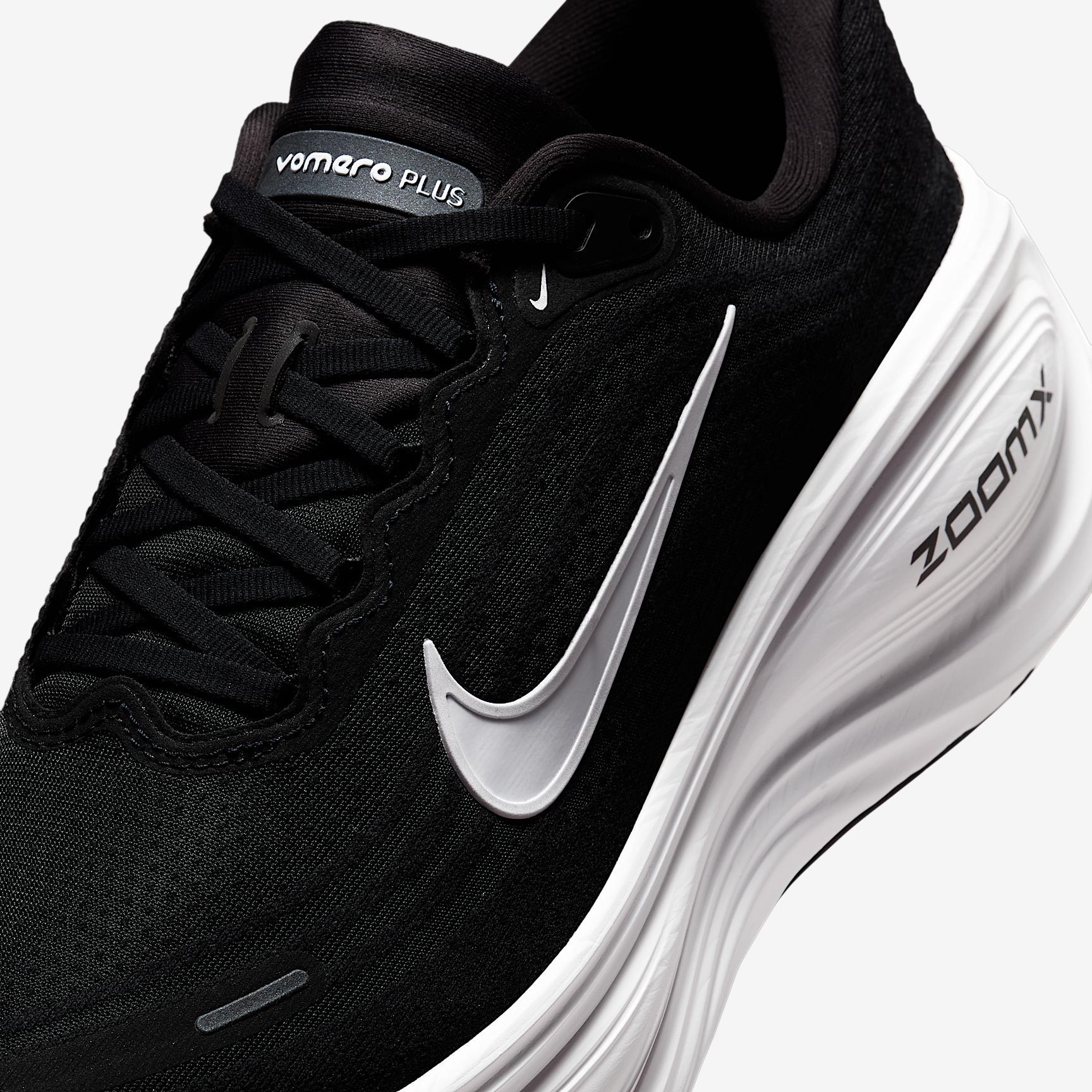 Nike Vomero Plus Men's Road Running Shoes (Extra Wide) Product Image