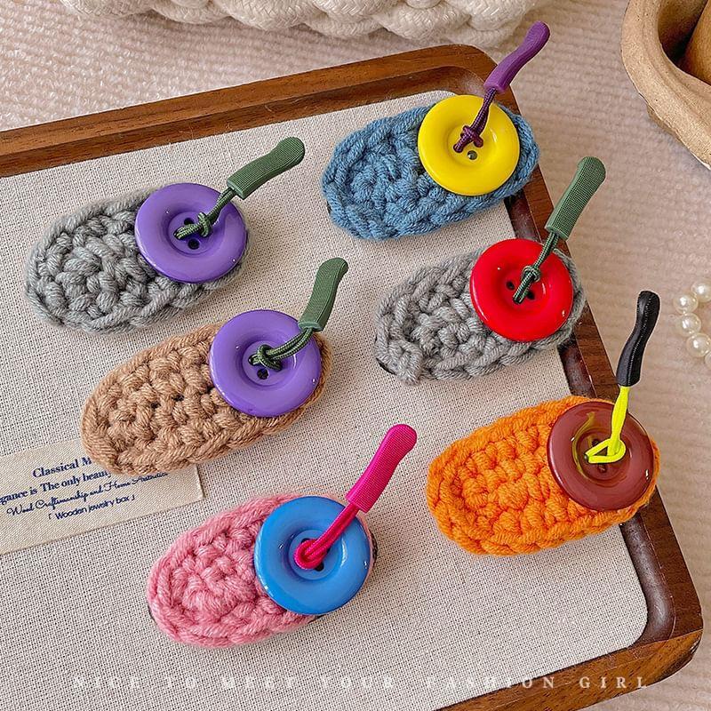 Button Knit Hair Clip Product Image