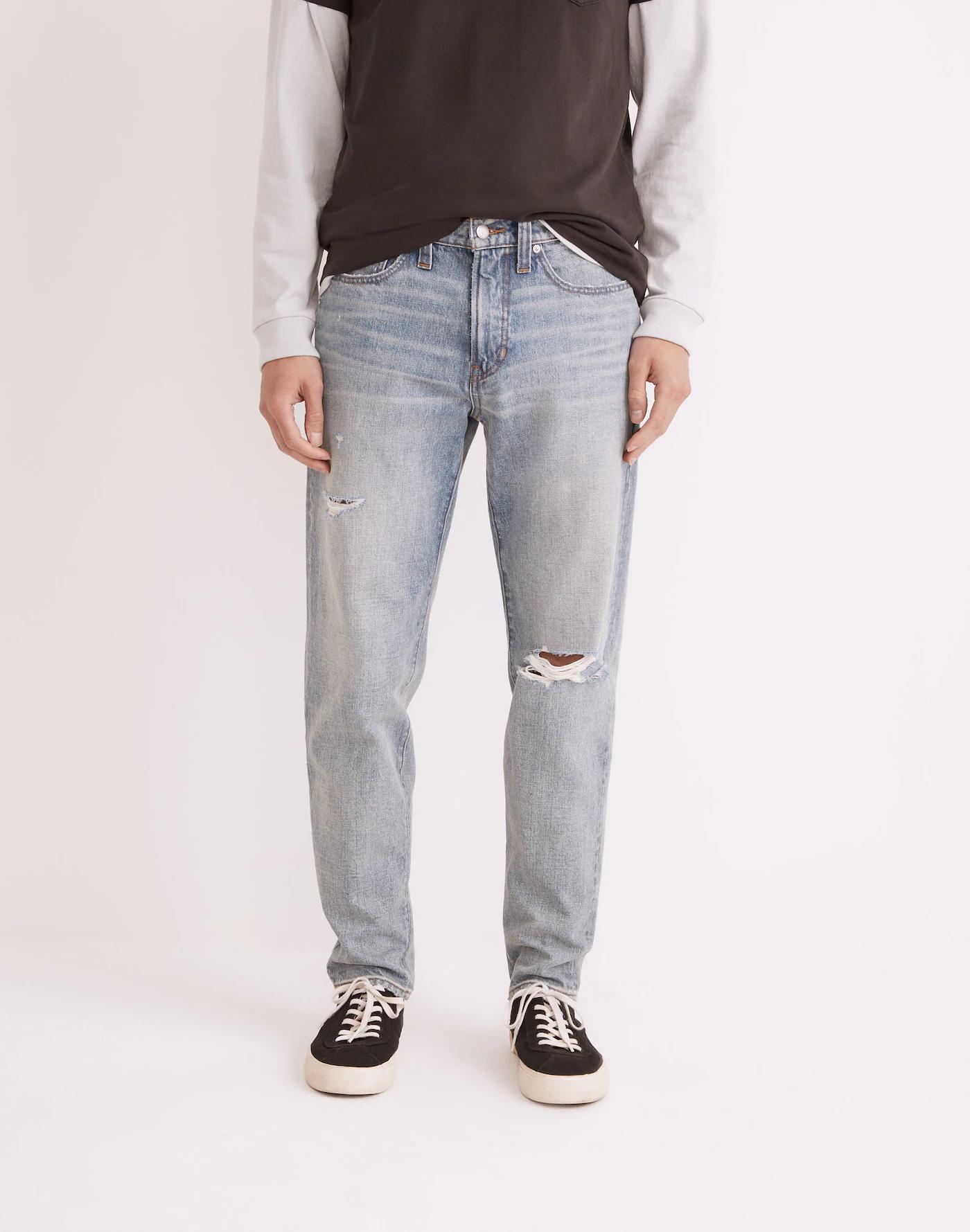 Relaxed Taper Jeans in Corlett Wash Product Image