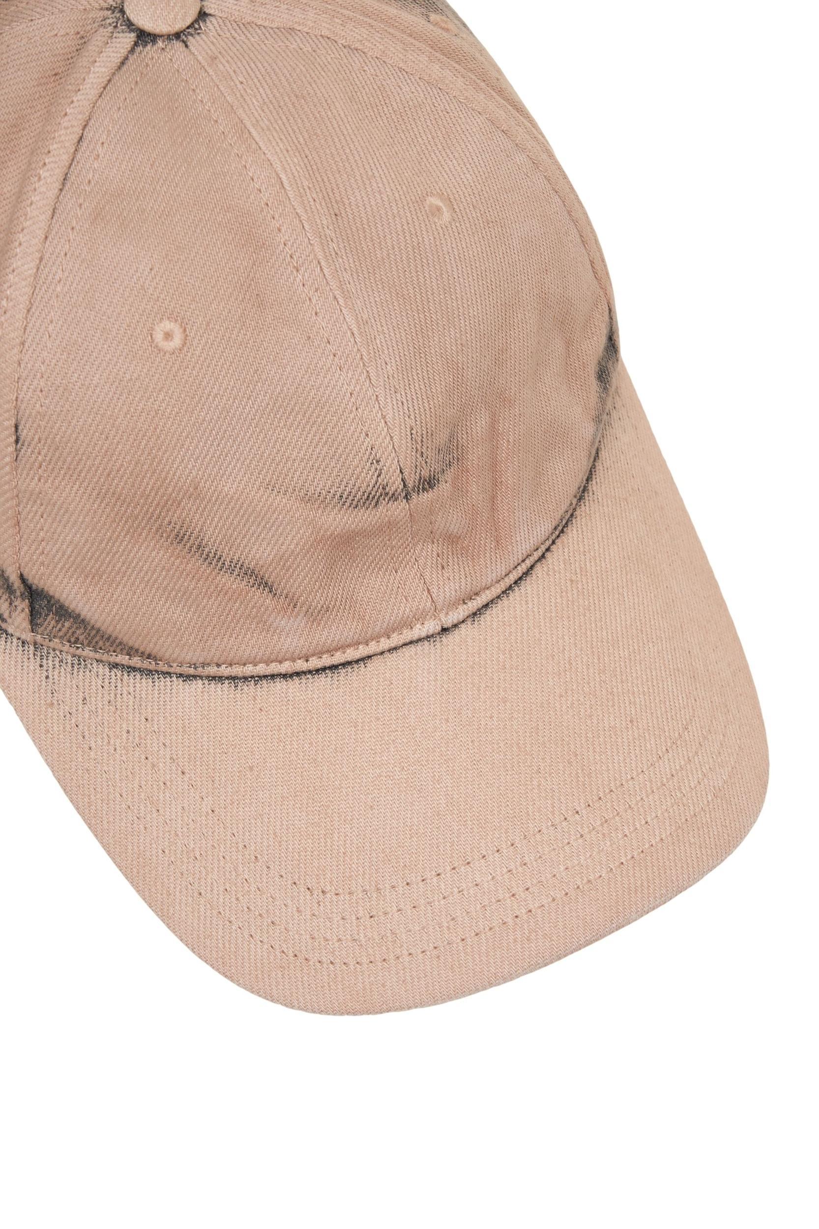 Baseball cap with logo embroidery Product Image