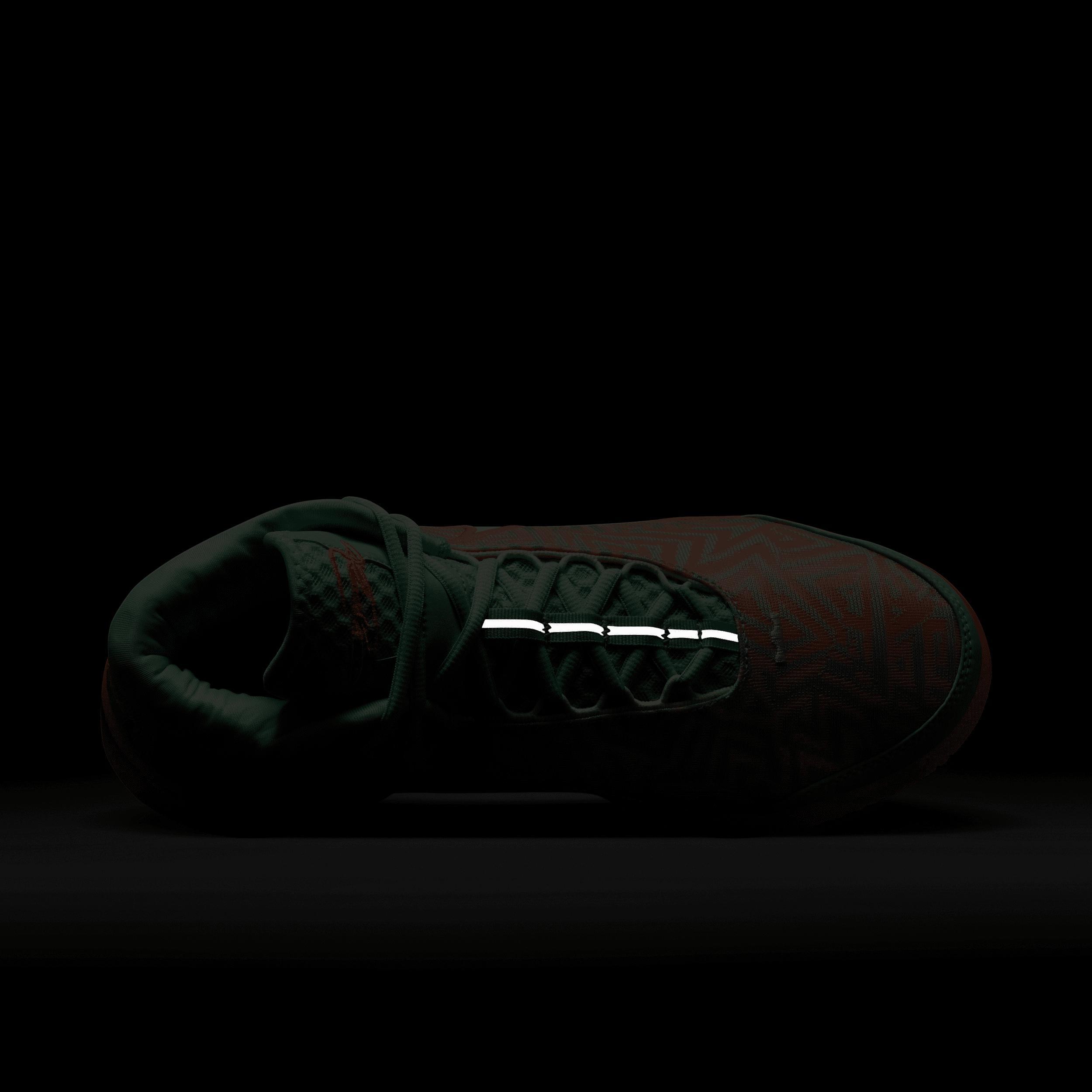 Nike Men's LeBron NXXT Genisus Basketball Shoes Product Image
