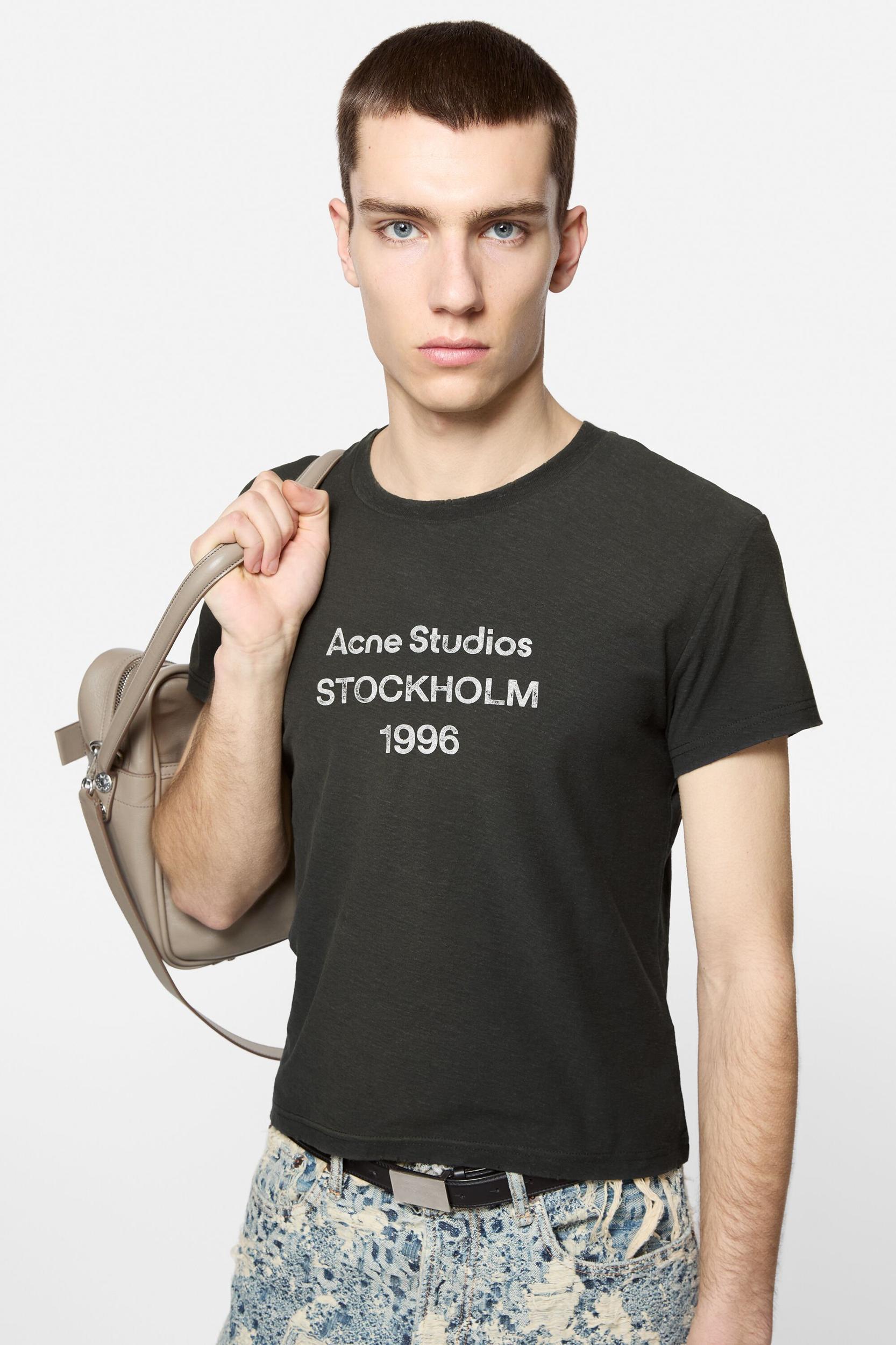 Logo T-shirt Product Image