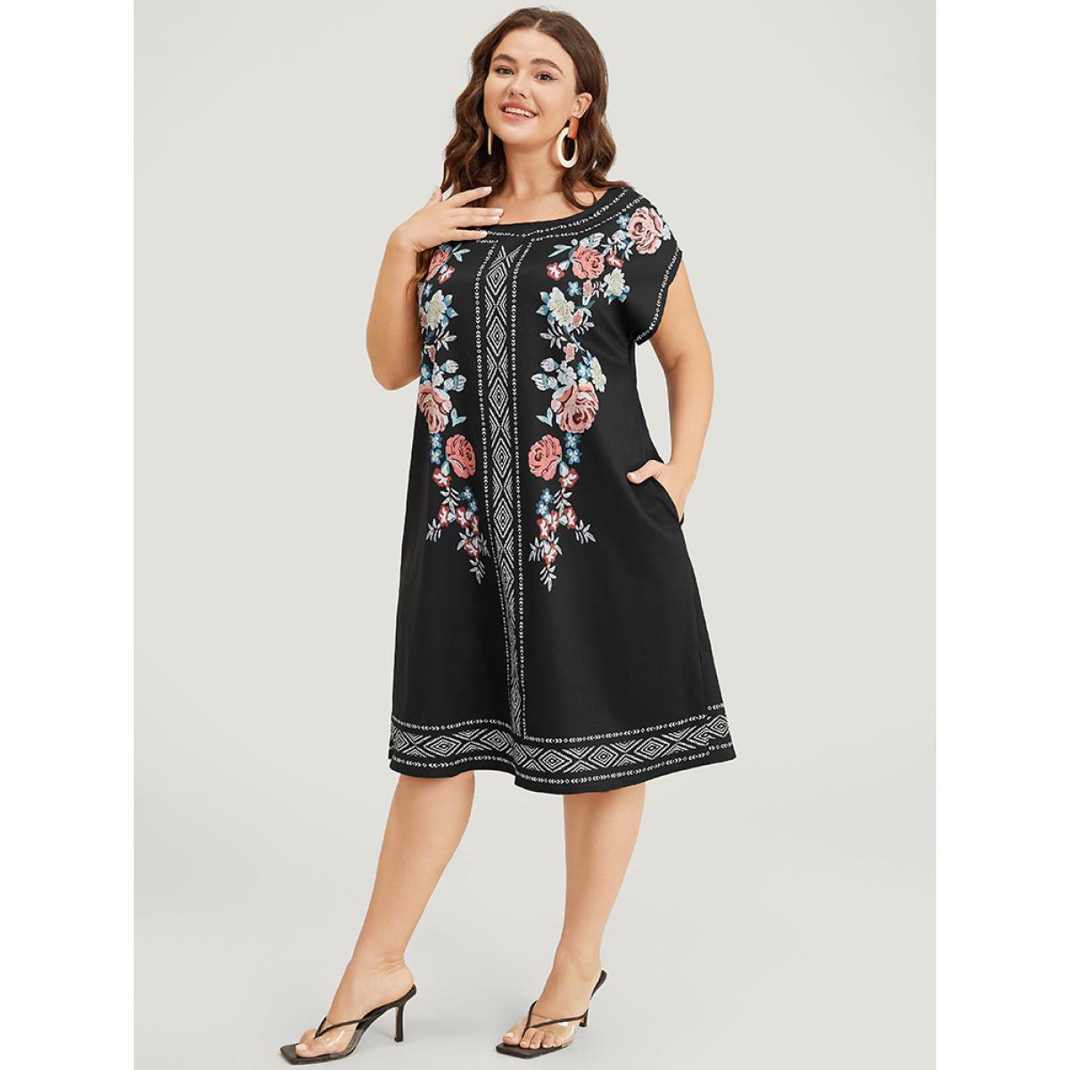 Plus Size Bandana Pocket Round Neck Batwing Sleeve Dress BlackFlower Women Vacation Printed Round Neck Cap Sleeve Curvy Knee Dress BloomChic 28/5X Product Image