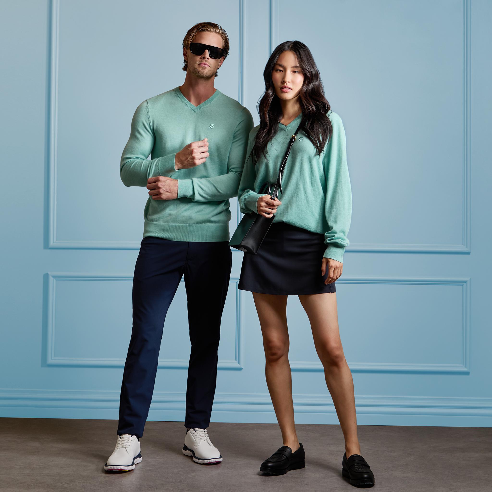 VERSE V NECK CASHMERE SWEATER Product Image