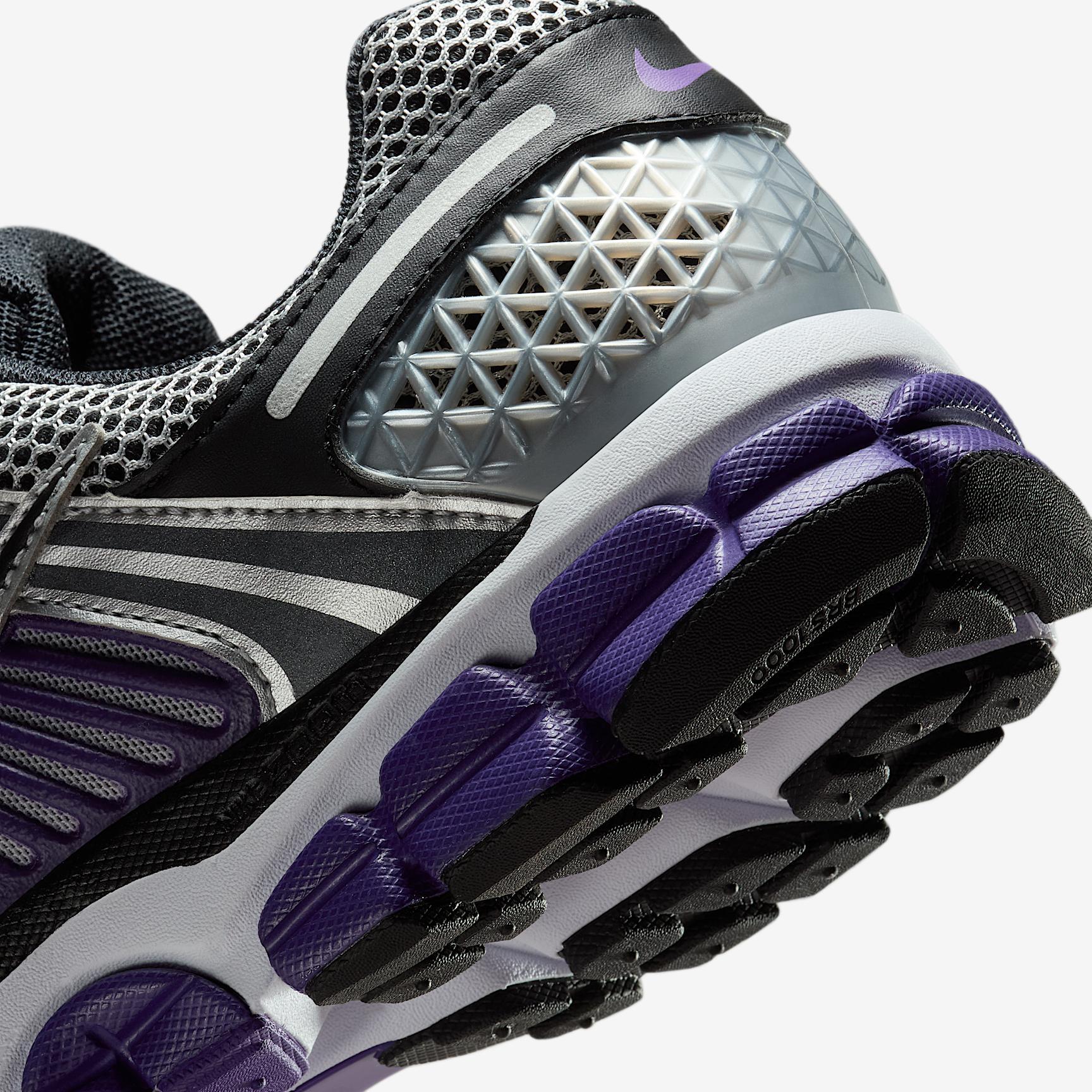 Nike Zoom Vomero 5 Men's Shoes Product Image