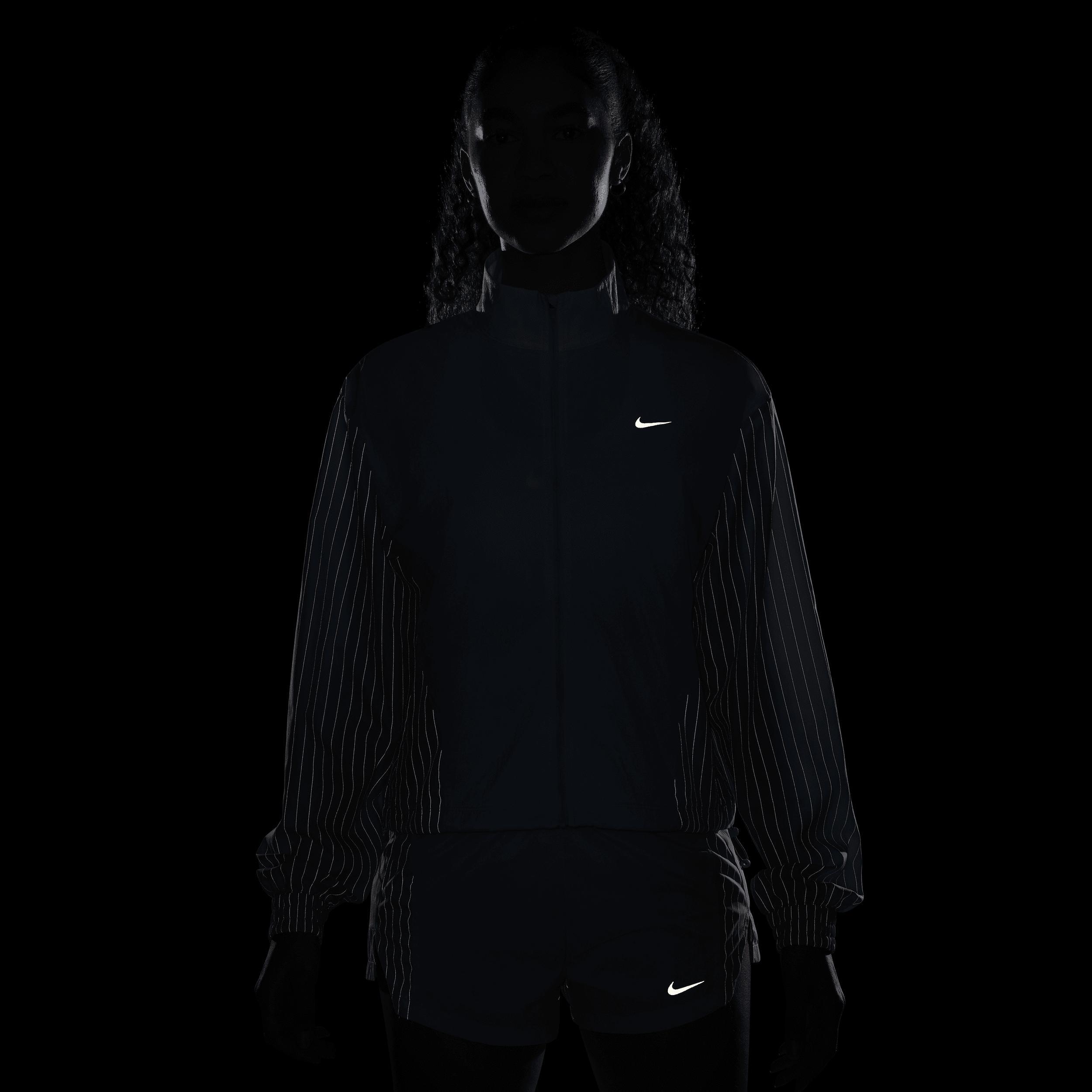 Nike Running Division Women's Running Jacket Product Image