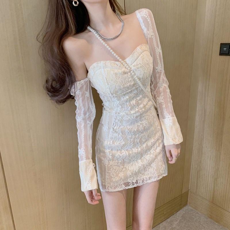 Long-Sleeve Off Shoulder Sweetheart Neckline Lace Mini Bodycon Dress Product Image