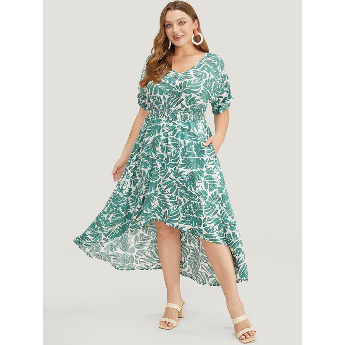 Plus Size Plant Print Pocket Shirred Ruched Sleeve High Low Dress Emerald Women Elegant Ruched V-neck Short sleeve Curvy Midi Dress BloomChic 22-24/3X Product Image