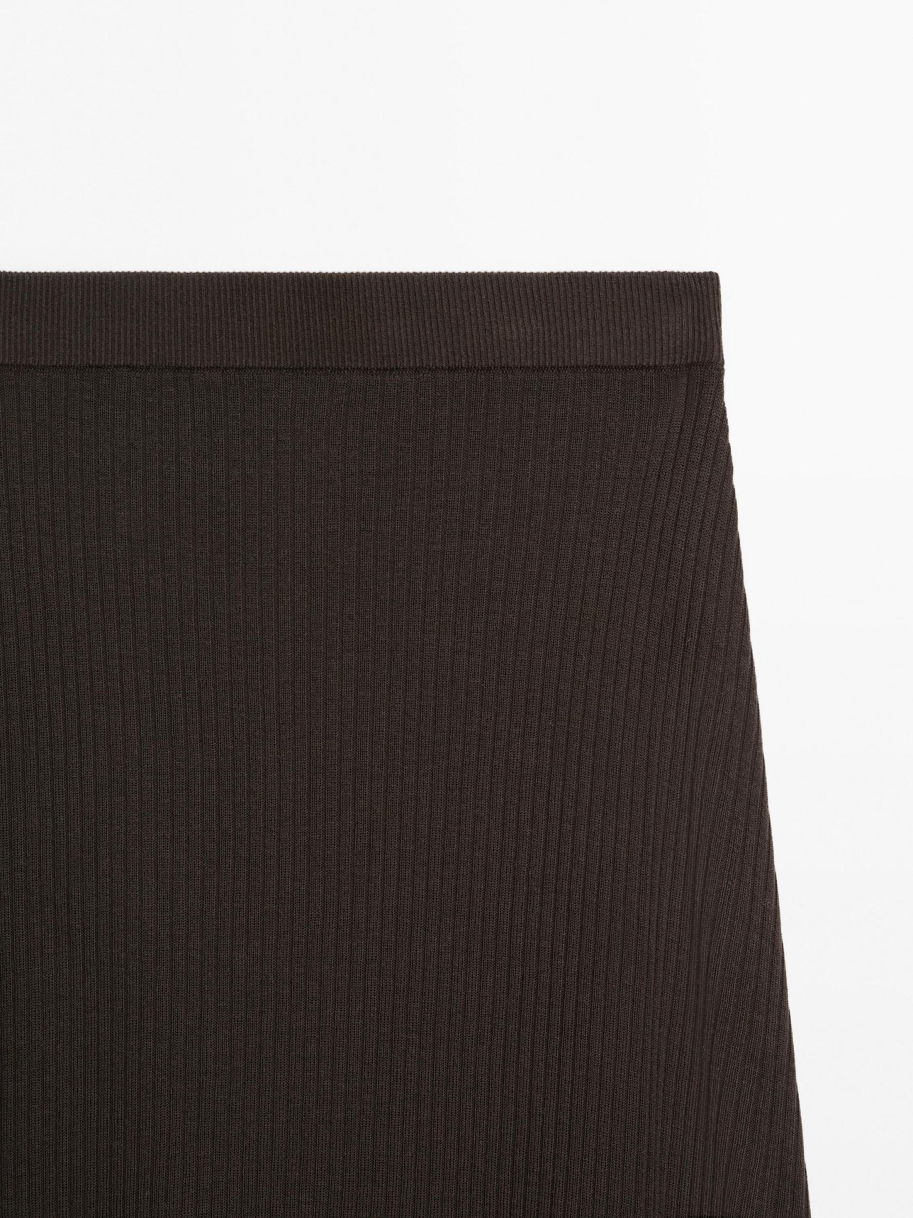 Long ribbed knit skirt Product Image