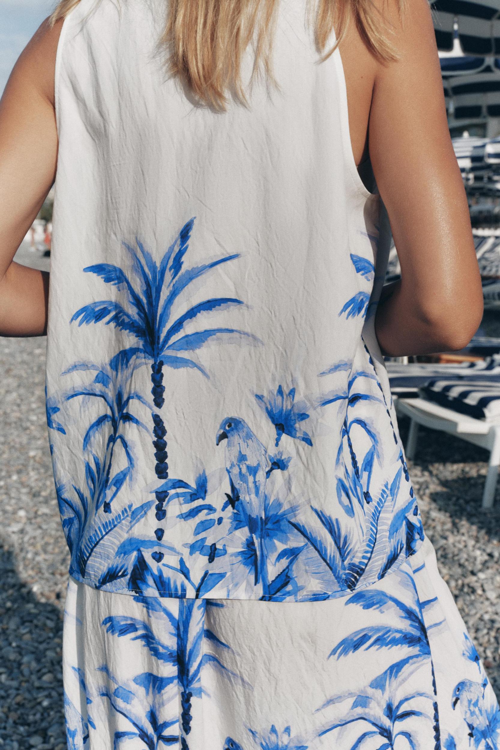 TROPICAL PRINT BLOUSE Product Image