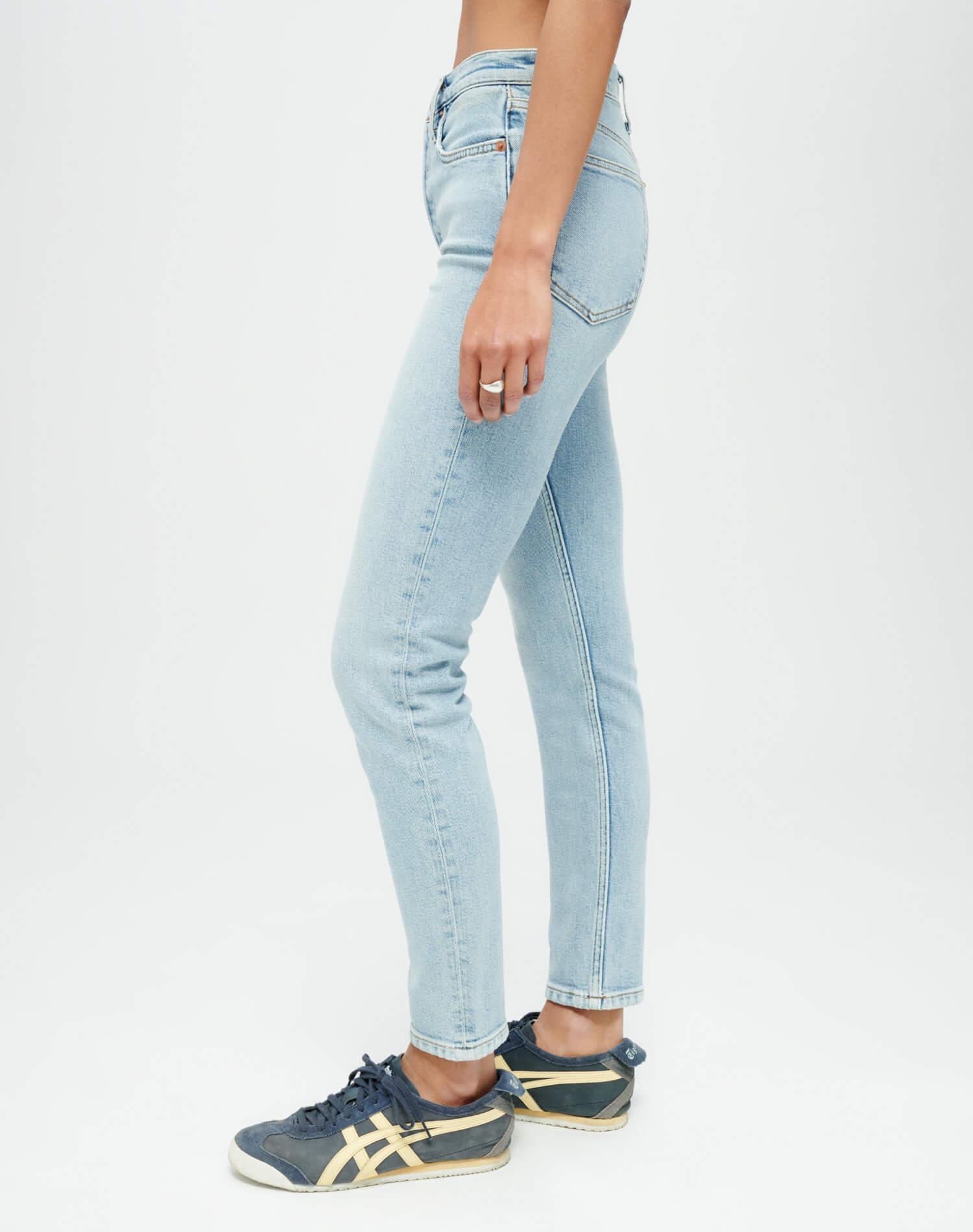 Comfort Stretch High Rise Ankle Crop - Mid 90s Female Product Image