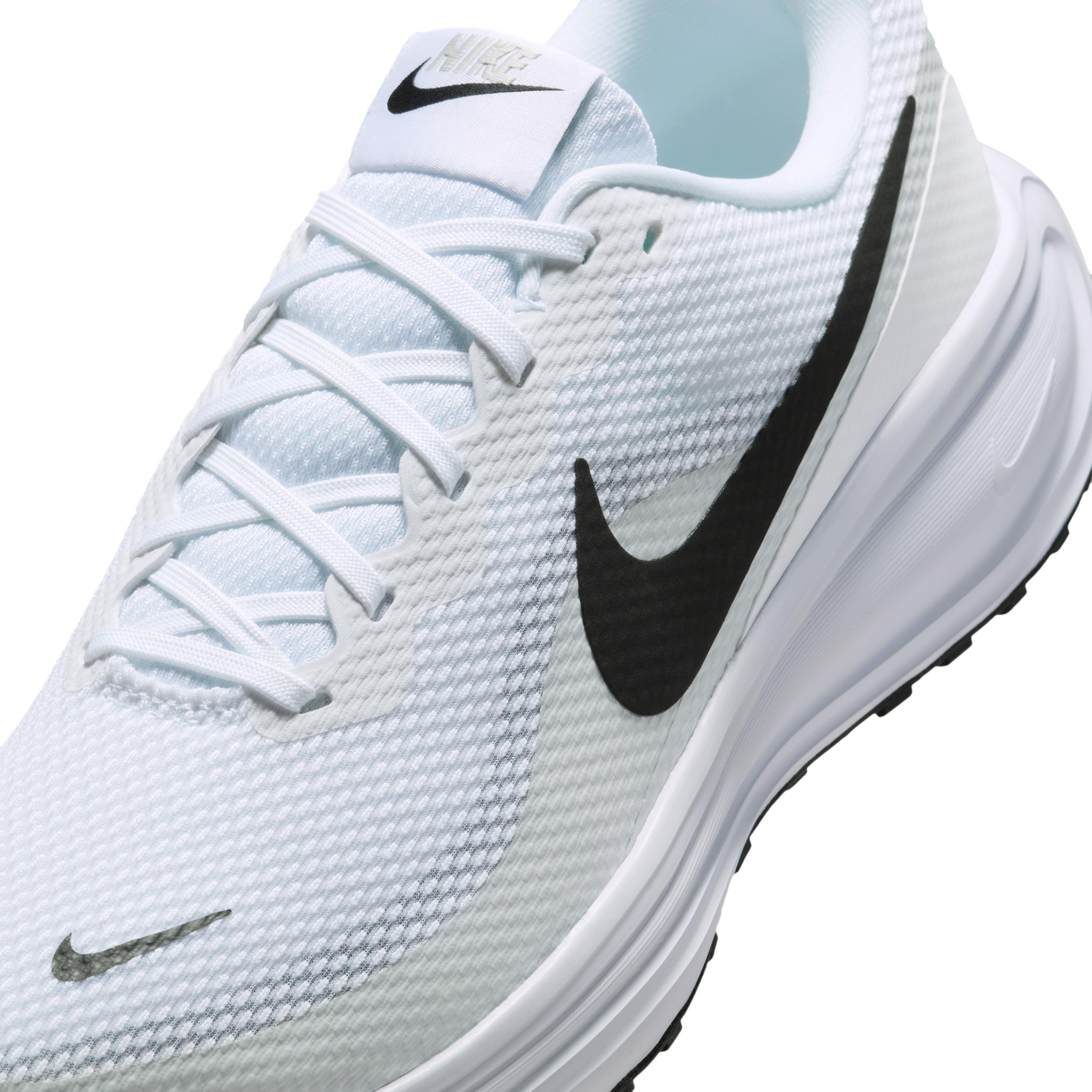 Nike Men's Revolution 8 Road Running Shoes Product Image