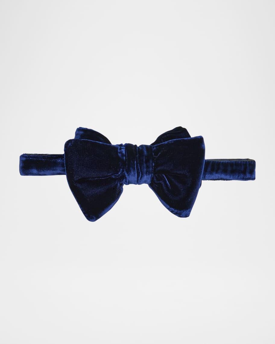 Mens Pre-Tied Velvet Bow Tie Product Image