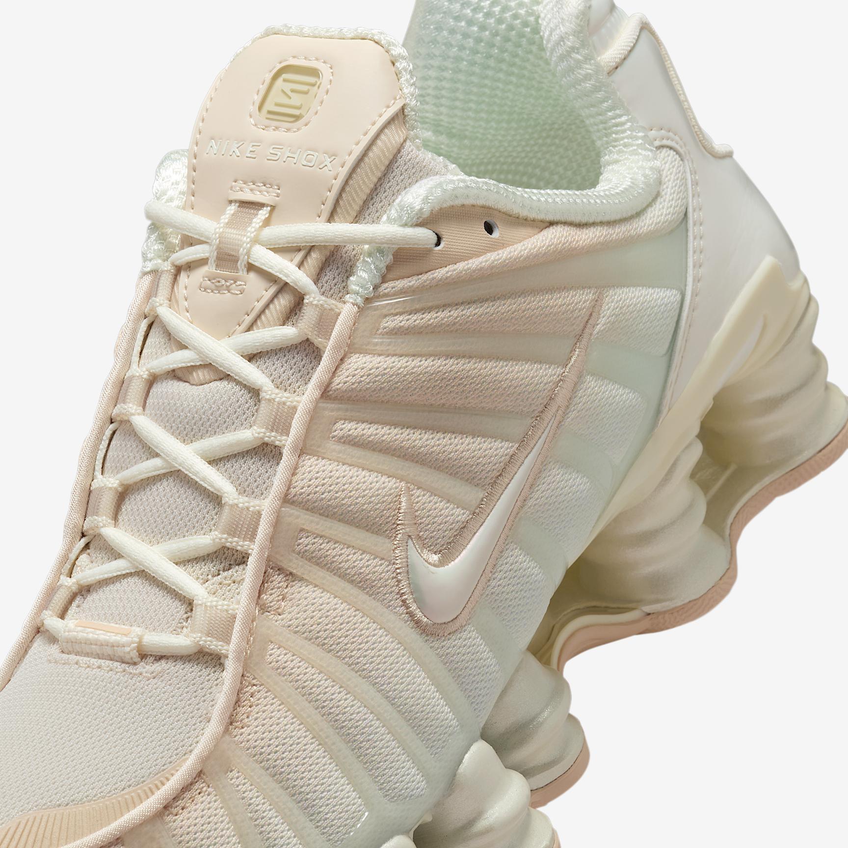 Nike Shox TL Women's Shoes Product Image