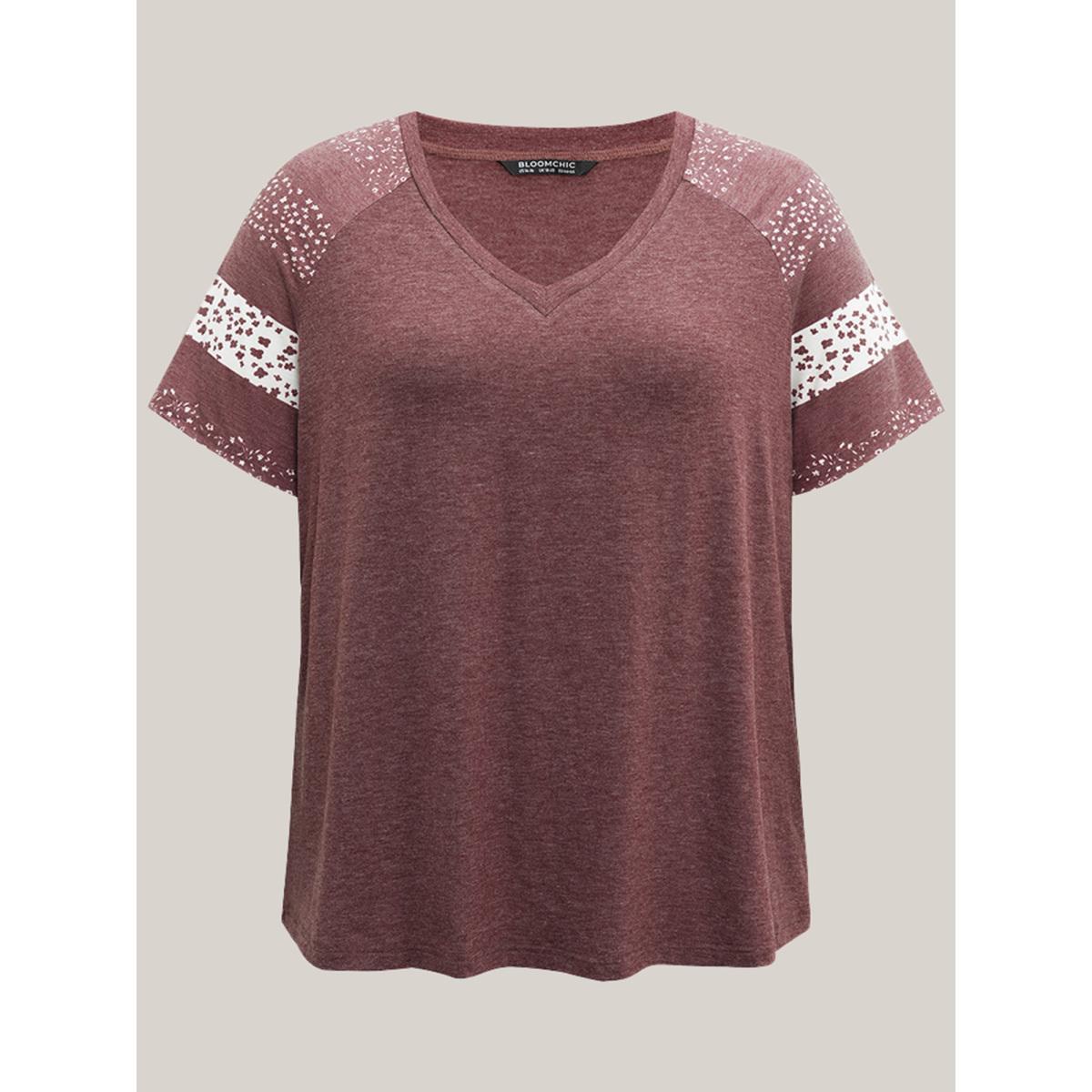 Plus Size Ditsy Floral Colorblock Contrast Raglan Sleeve T-shirt Blue Women Casual Contrast Ditsy Floral V-neck Everyday T-shirts BloomChic 10/M Product Image