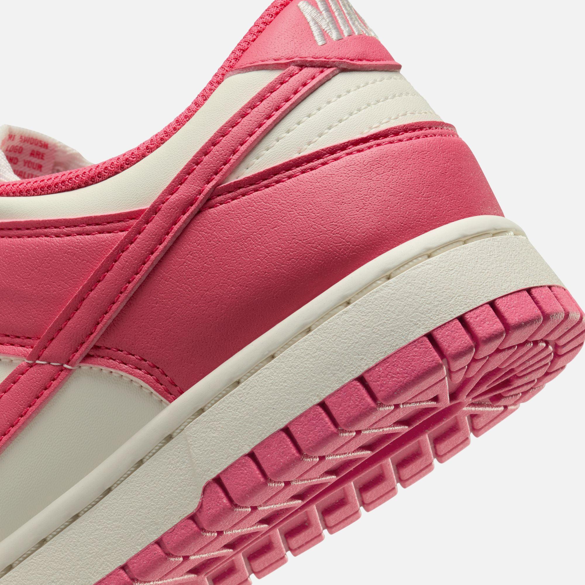 Men's Nike ACG Torre Mid Waterproof Shoes Product Image