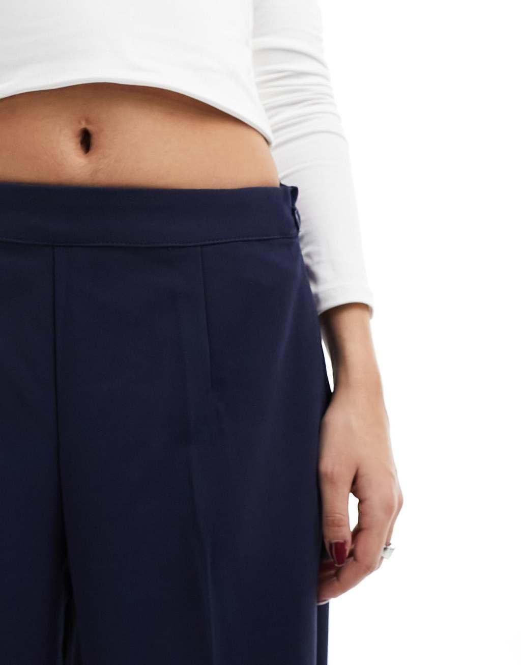 Vero Moda tailored straight leg pants Product Image
