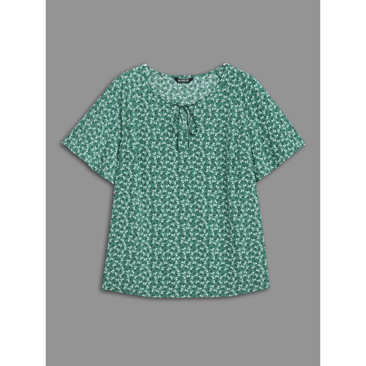 Plus Size Emerald Ditsy Floral Print Half Sleeve Shirt Women Elegant Short sleeve Ribbon-tied collar Everyday Blouses BloomChic 10/M Product Image