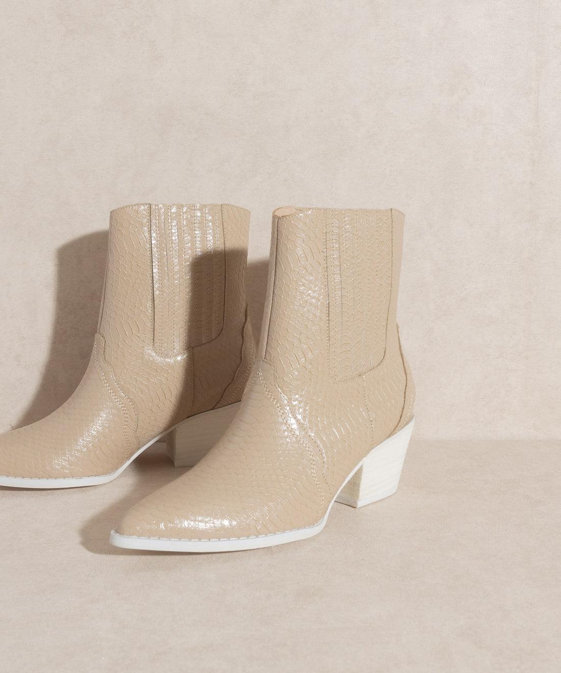 THE DAWN BOOTIE Product Image