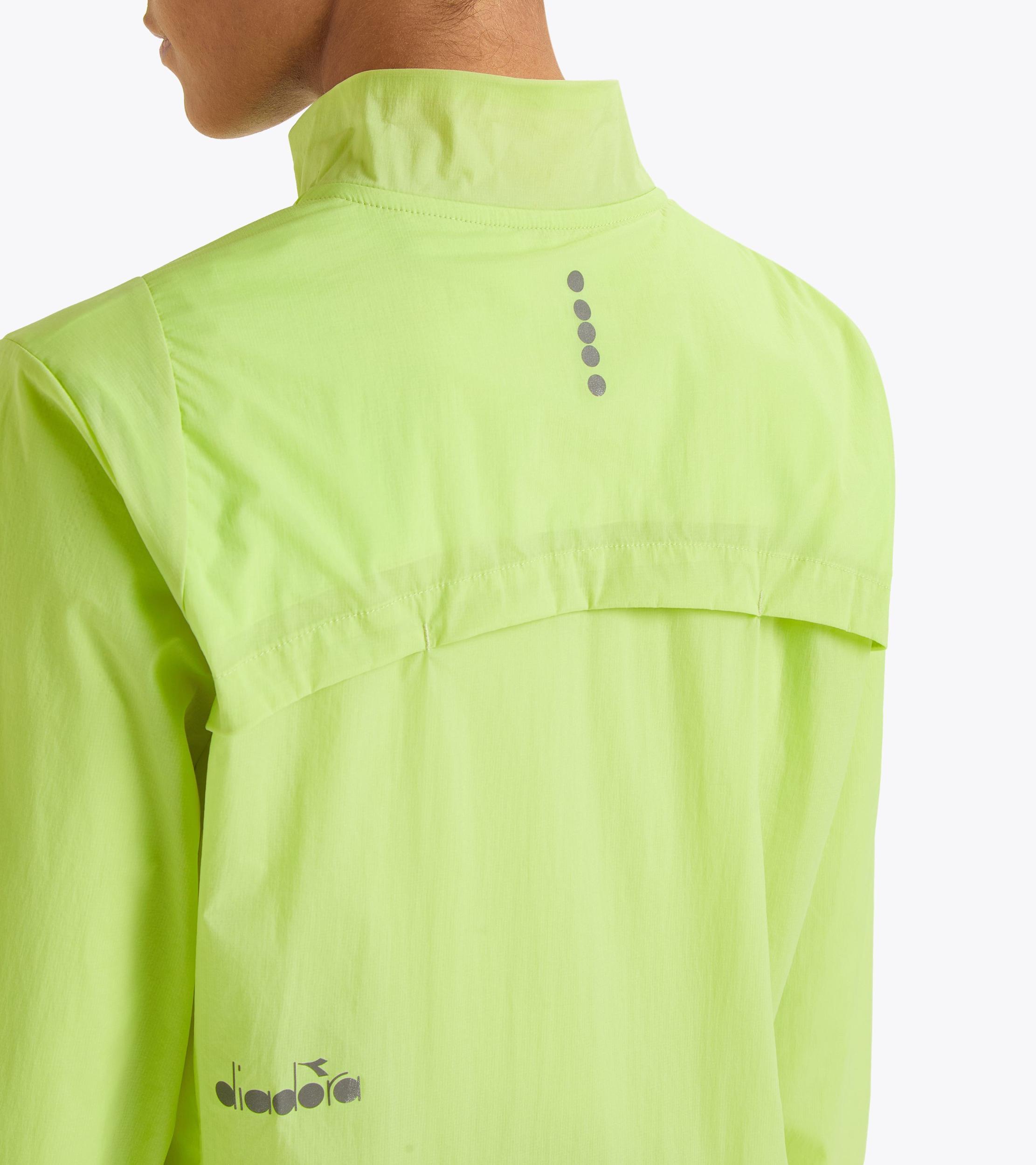 L. PACKABLE WIND JACKET Product Image