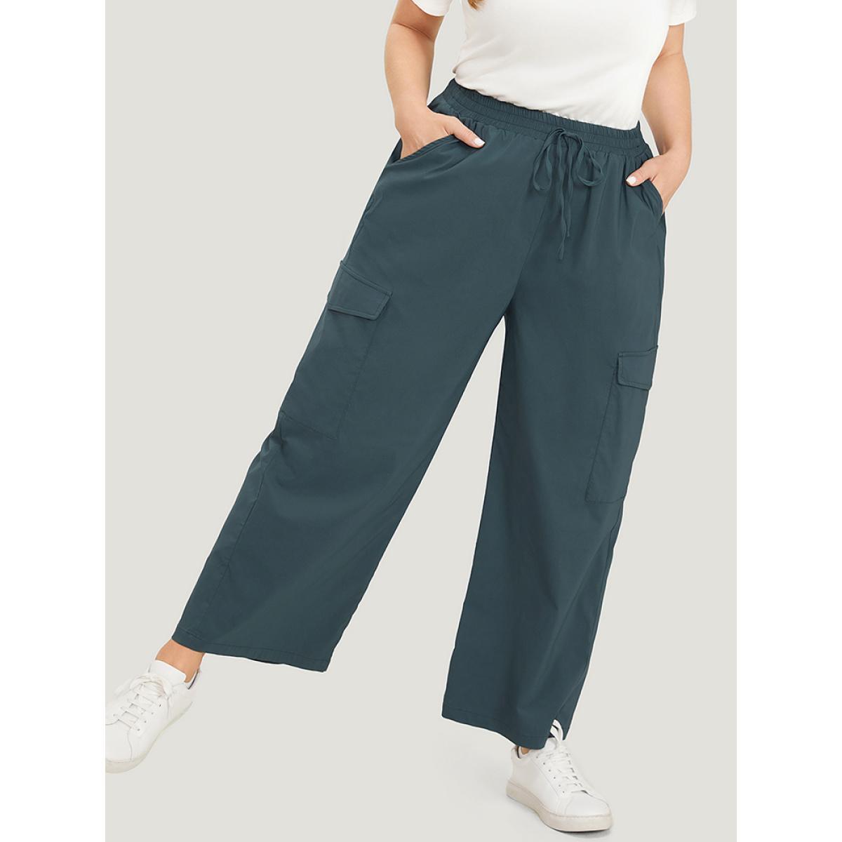 Plus Size Plain Drawstring Patched Pocket High Rise Pants Women DarkGreen Casual Straight Leg High Rise Dailywear Pants BloomChic 26/4X Product Image