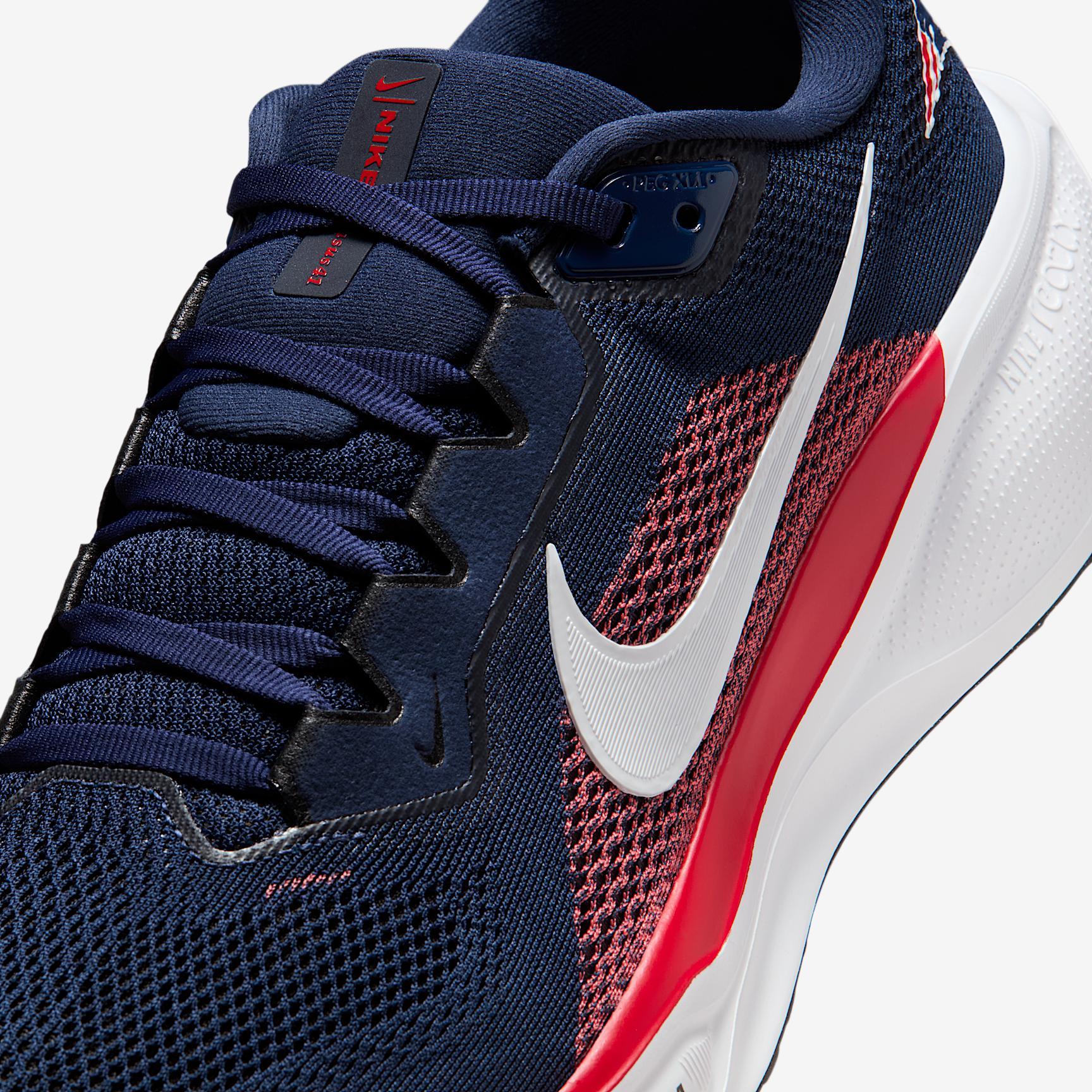 New England Patriots Pegasus 41 Men's Nike NFL Road Running Shoes Product Image