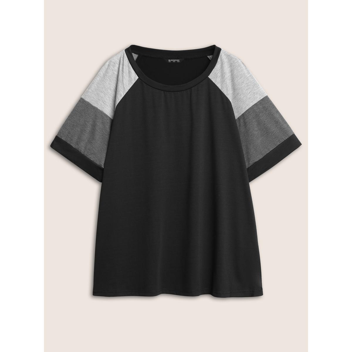 Plus Size Colorblock Contrast Crew Neck Raglan Sleeve T-shirt Black Women Casual Contrast Colorblock Everyday T-shirts BloomChic 10/M Product Image