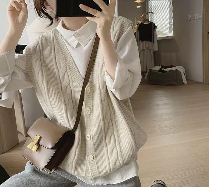V-Neck Plain Cable-Knit Sweater Vest Product Image