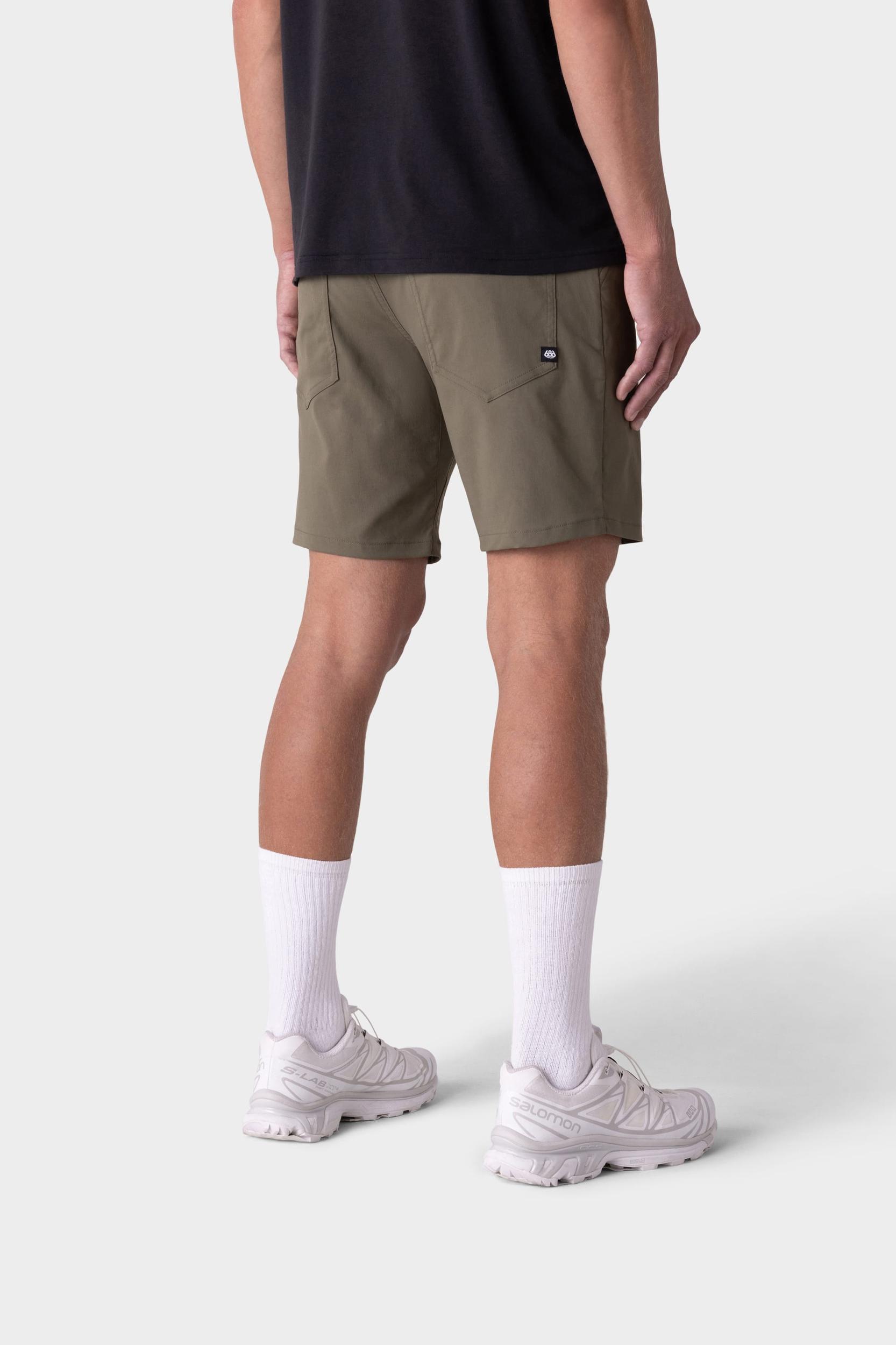 686 Men's Everywhere Hybrid Short Male Product Image