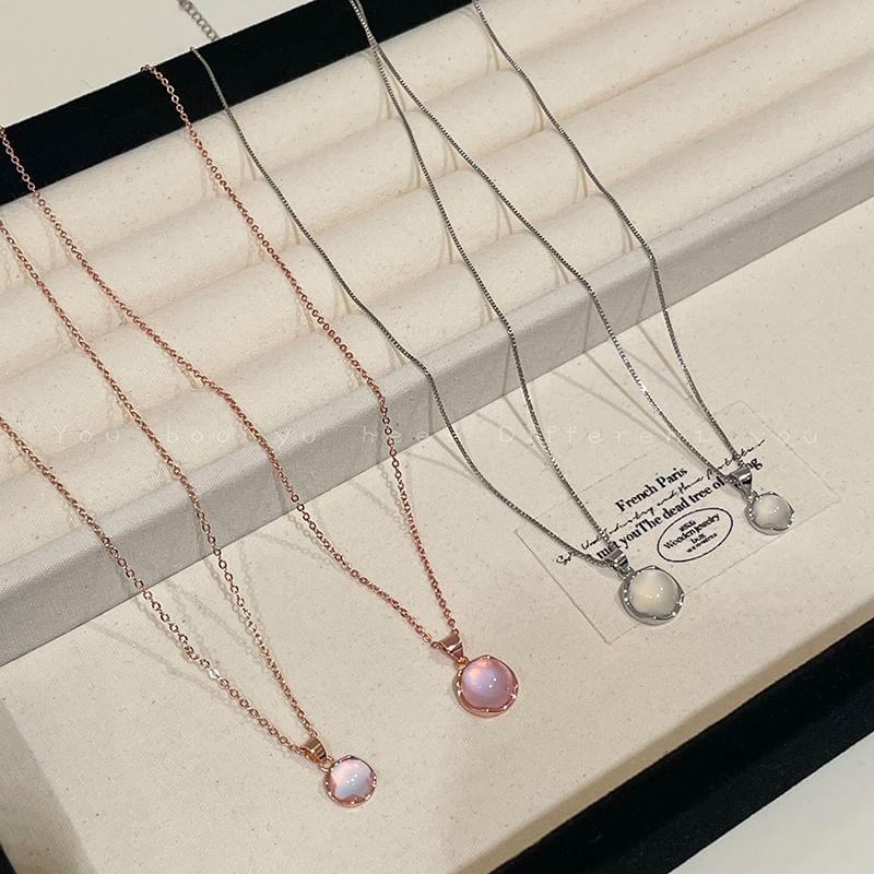 Cat Eye's Stone Necklace Product Image