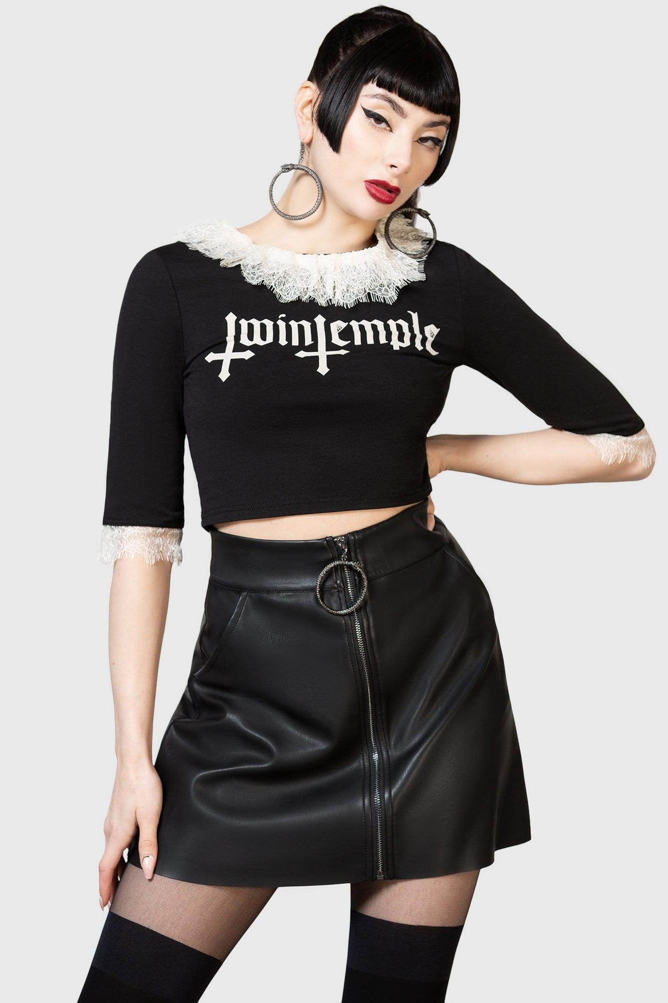 Hexen Shrunken T Shirt - Resurrect Female Product Image