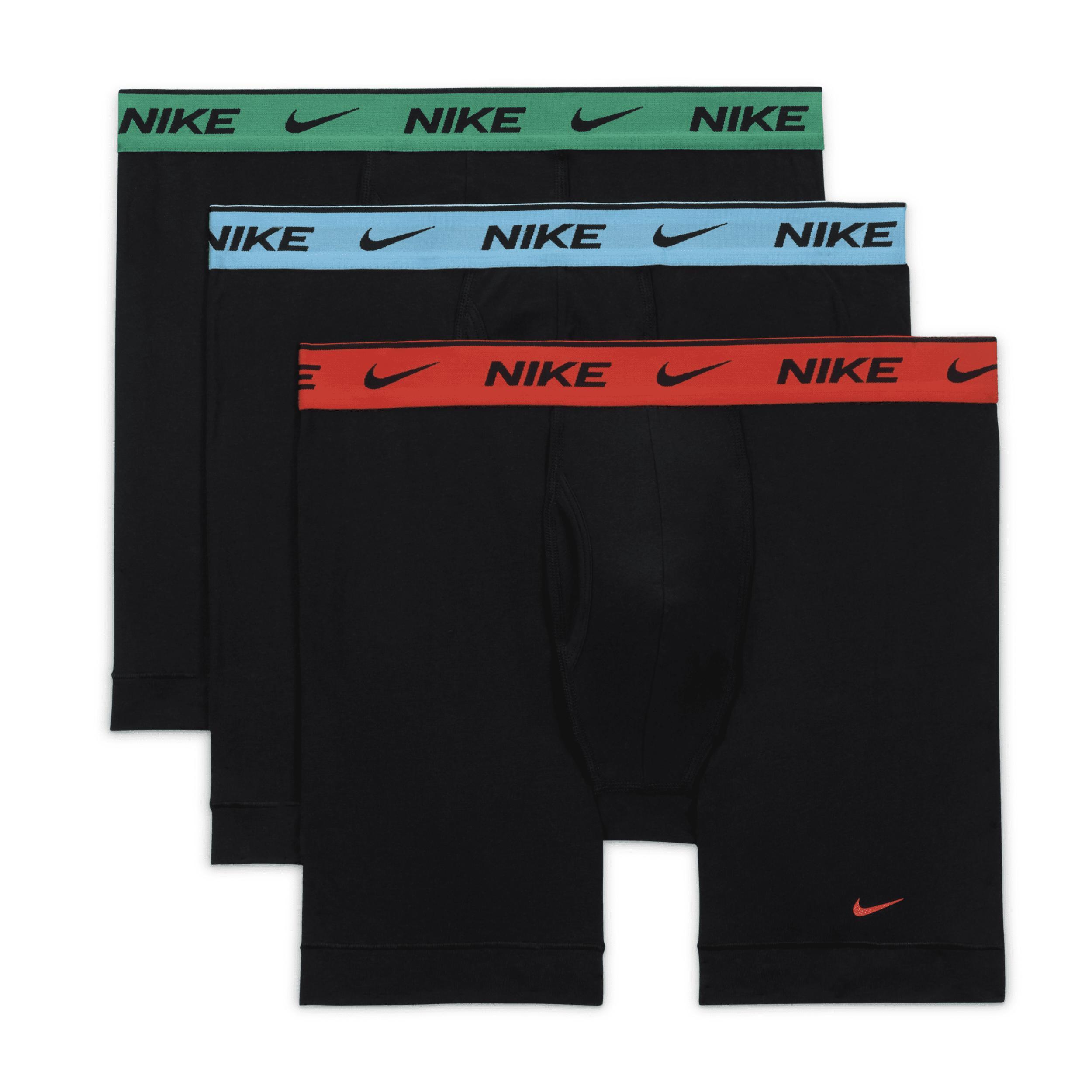 Nike Dri-FIT Essential Cotton Stretch Men's Boxer Briefs (3-Pack) Product Image