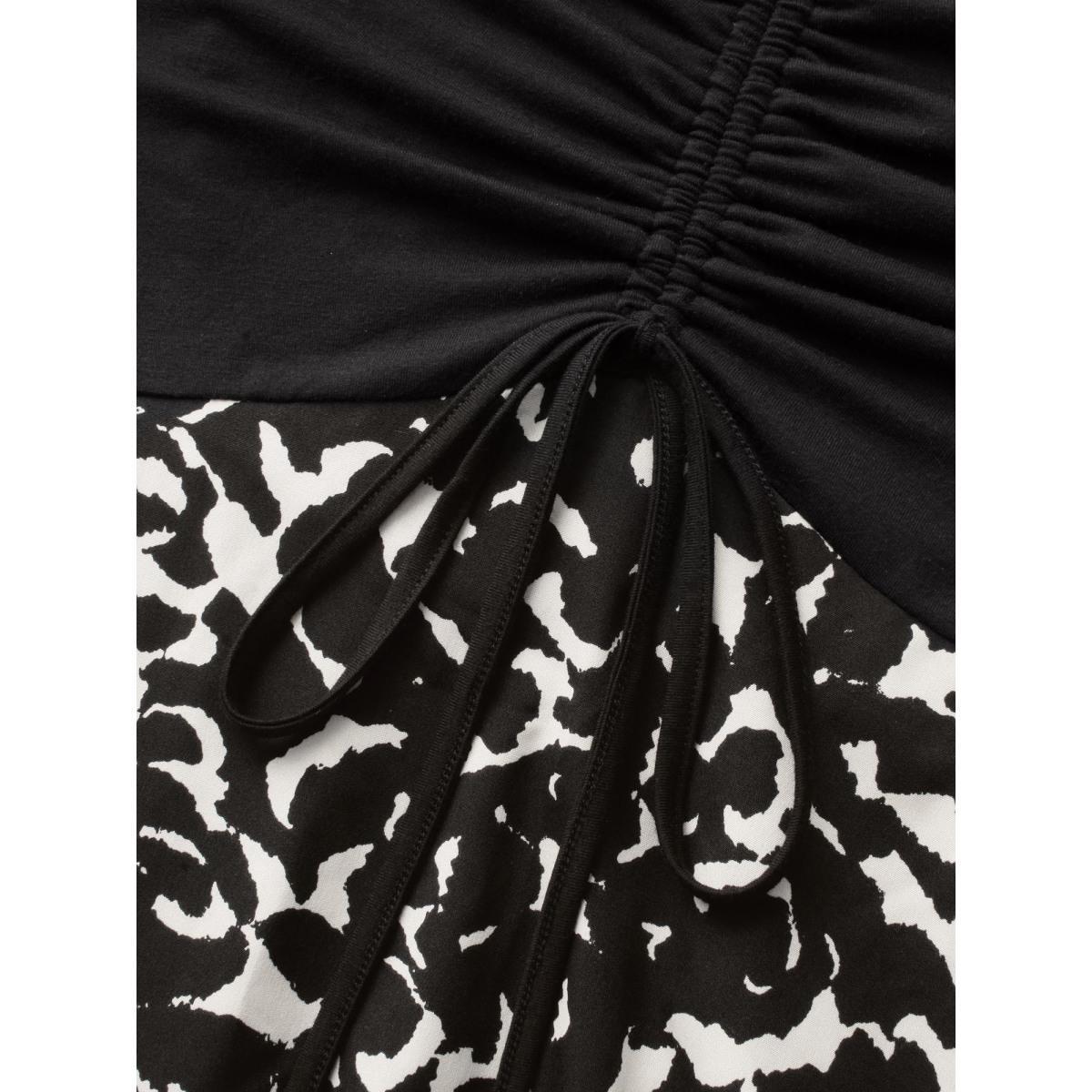 Plus Size V Neck Patchwork Drawstring Dress Black Women Elegant Patchwork V-neck Elbow-length sleeve Curvy BloomChic 26/4X Product Image