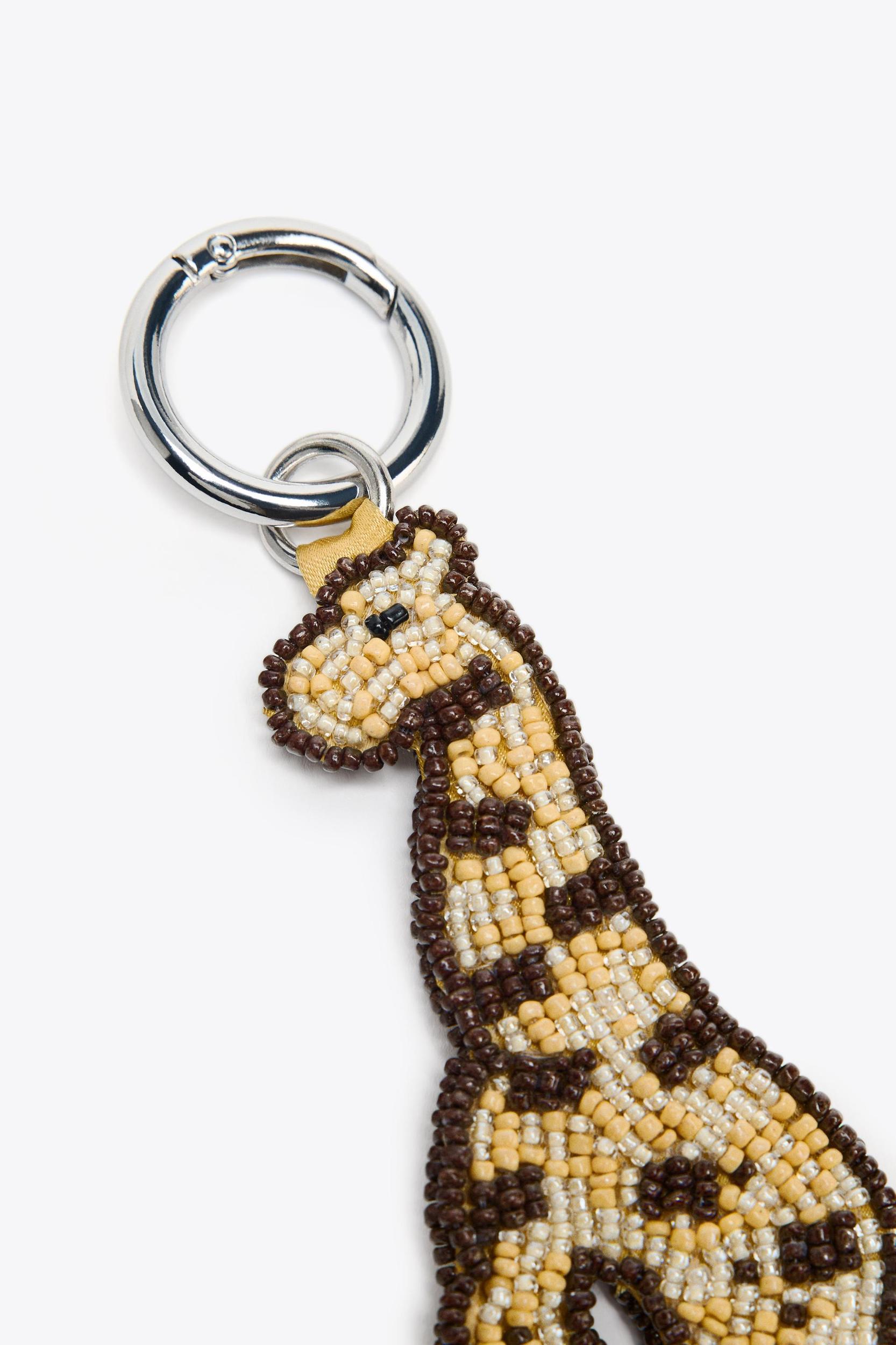 GIRAFFE CHARM Product Image