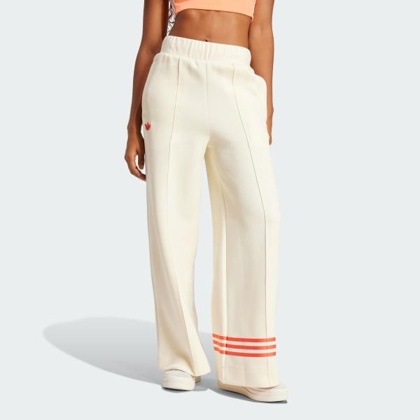 Adicolor Neuclassics Track Pants Product Image