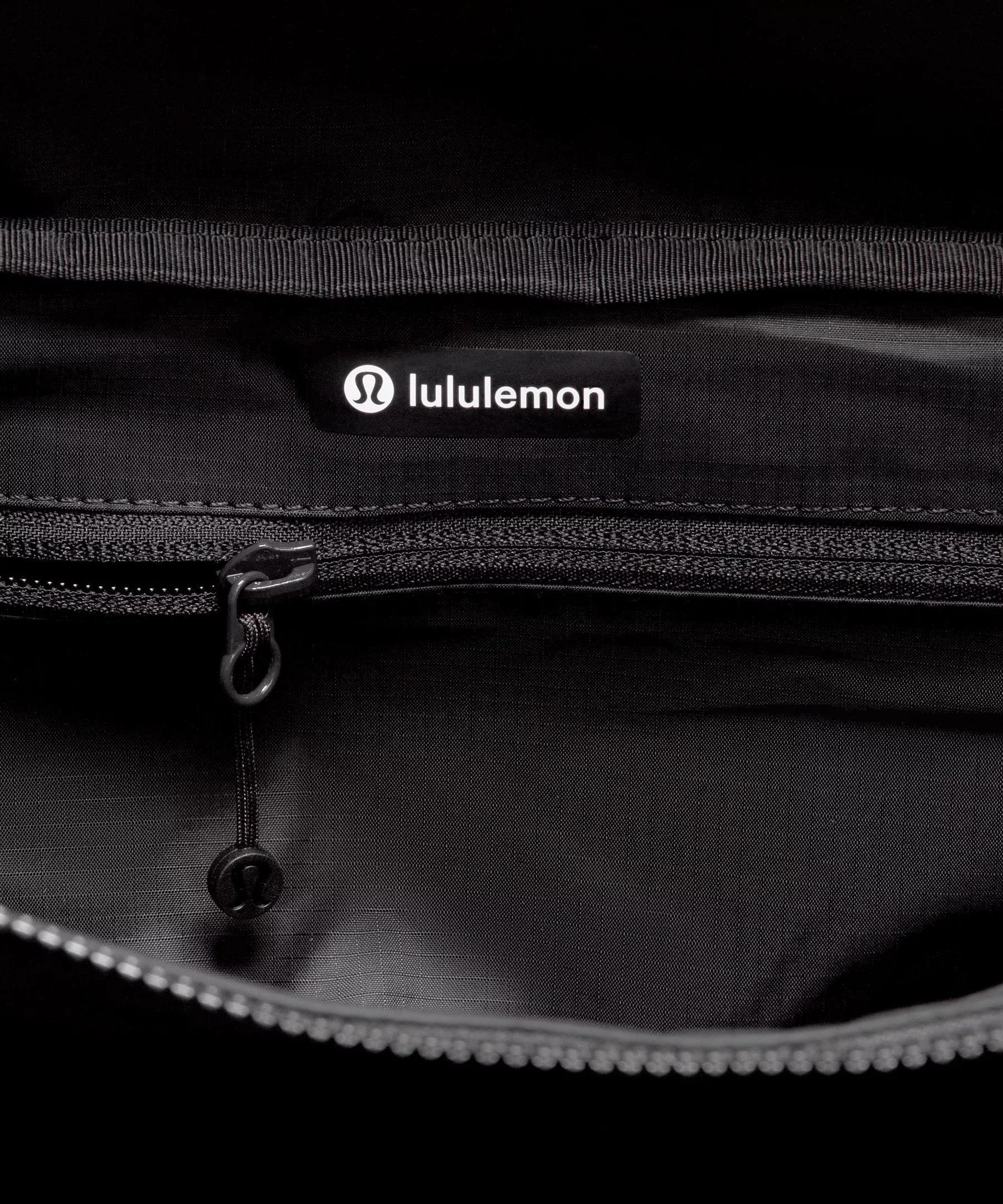3-in-1 Gym Duffle Bag 30L Product Image