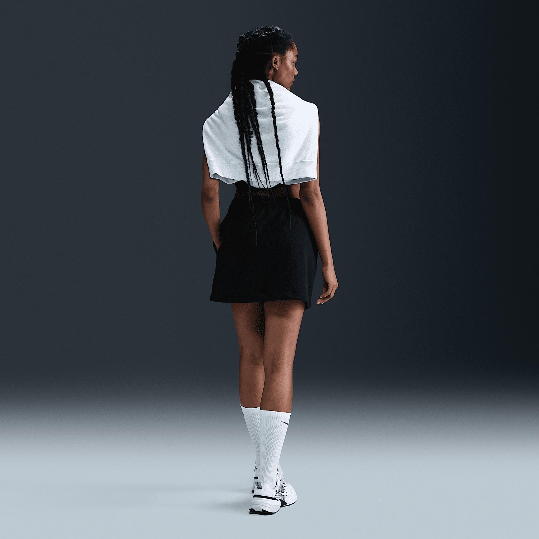 Women's Nike Sportswear Club Fleece Mid-Rise Skirt Product Image